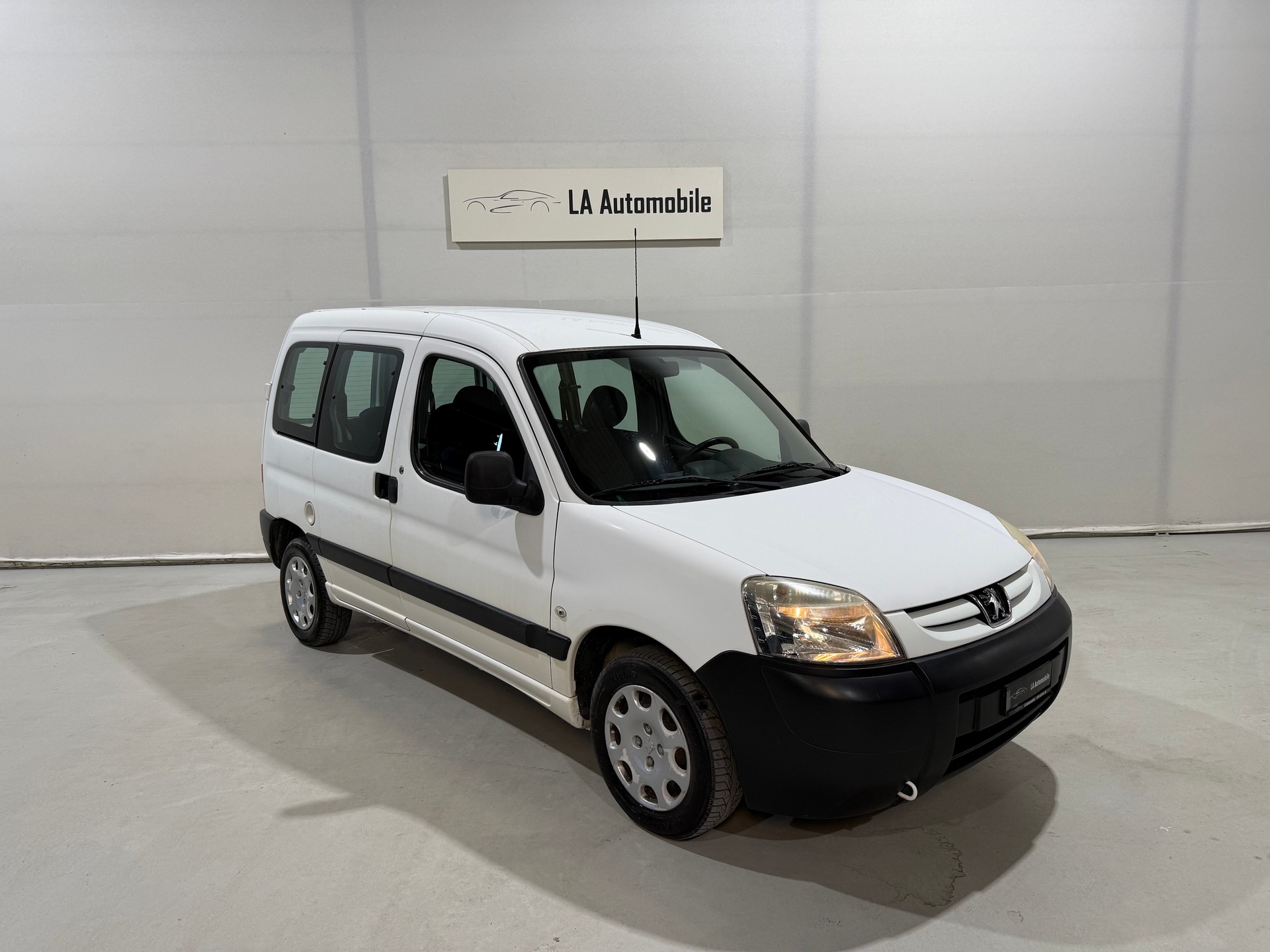 PEUGEOT Partner 1.4 Urban-image-4