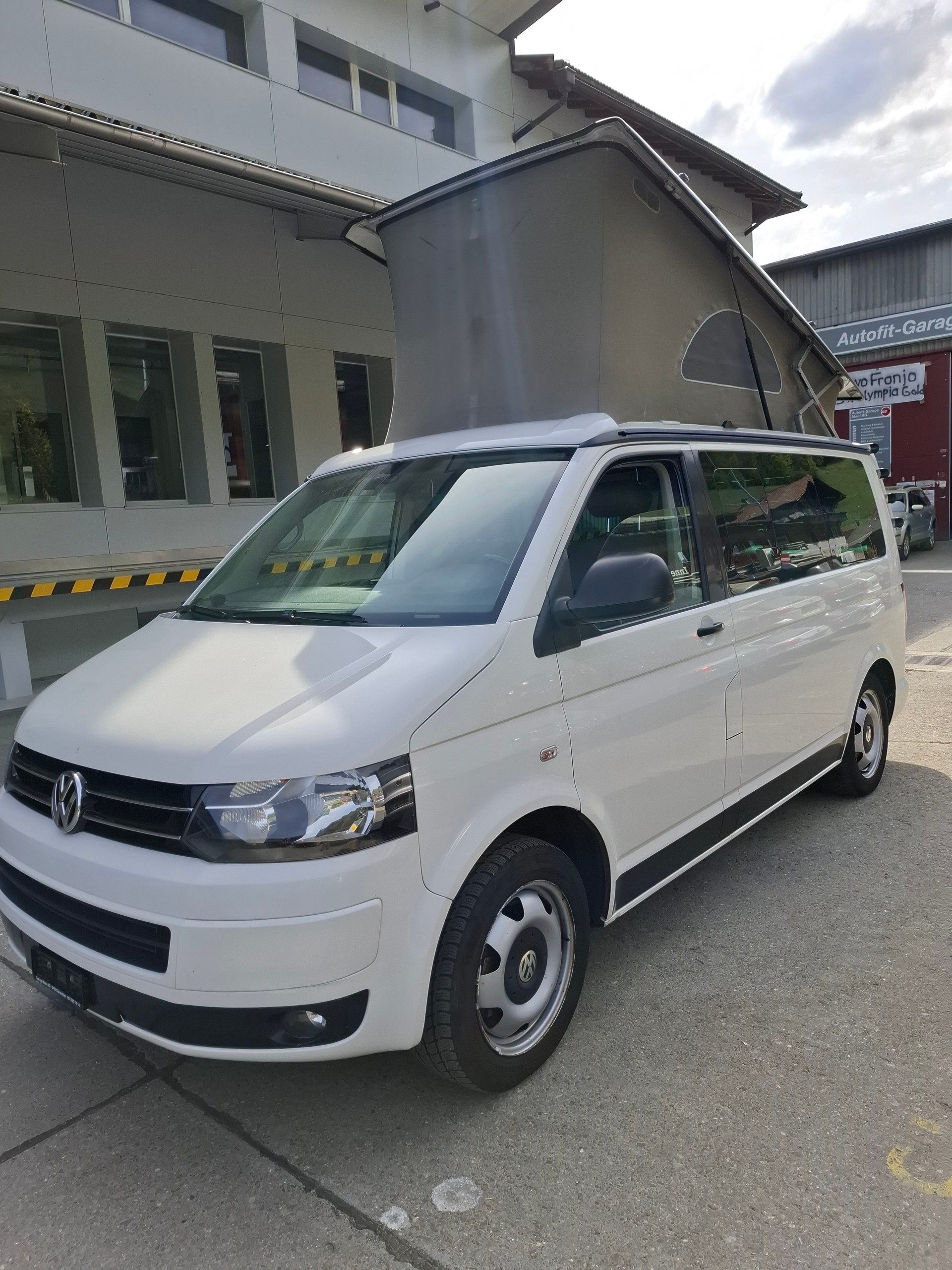 VW T5 California 2.0 Bi-TDI Beach DSG-image-1