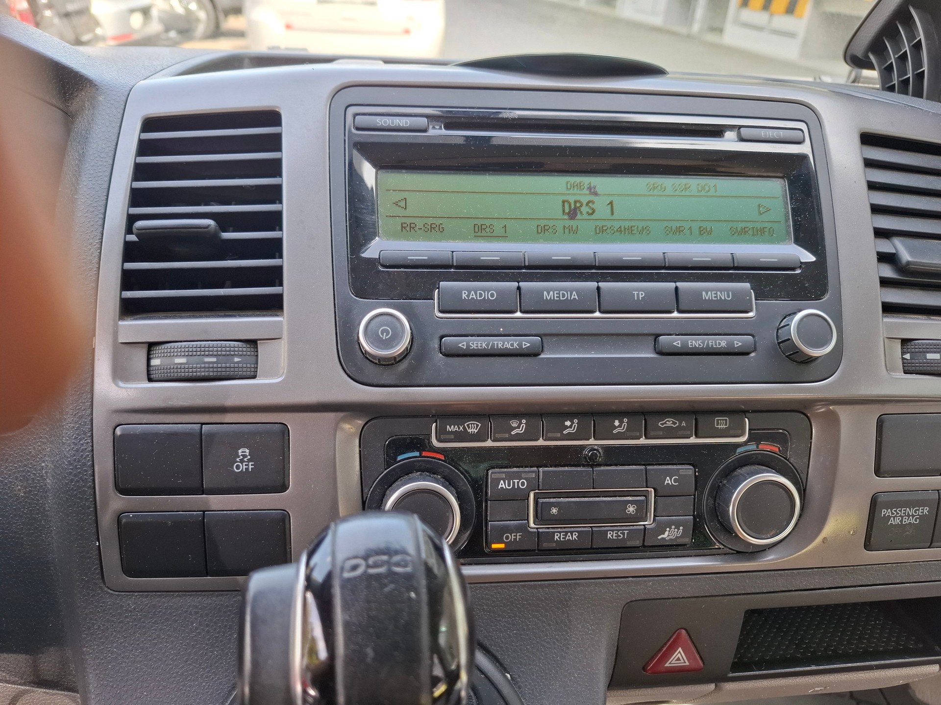 VW T5 California 2.0 Bi-TDI Beach DSG-image-10