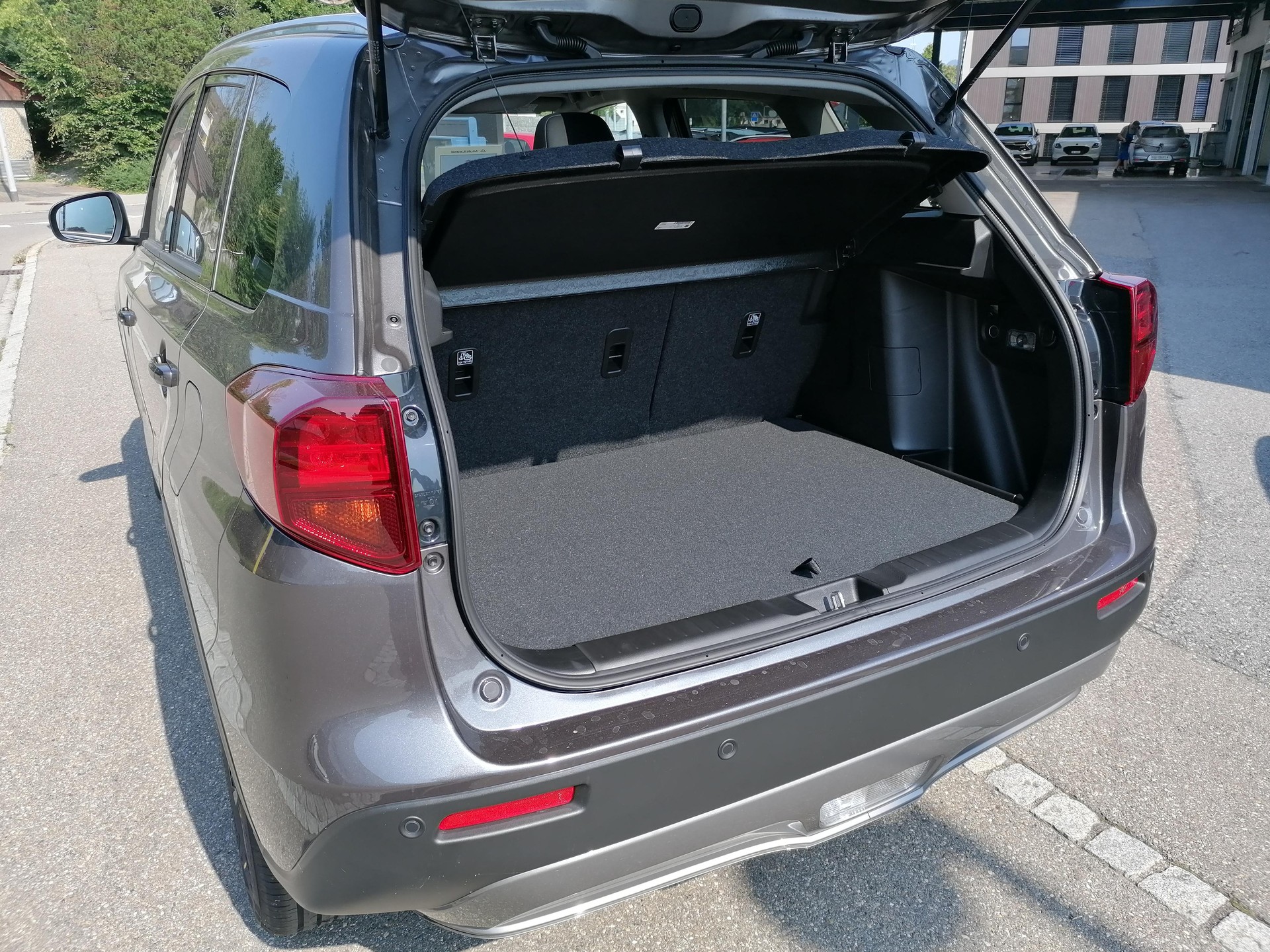 SUZUKI Vitara 1.4 T Compact Top Hybrid 4x4-image-8