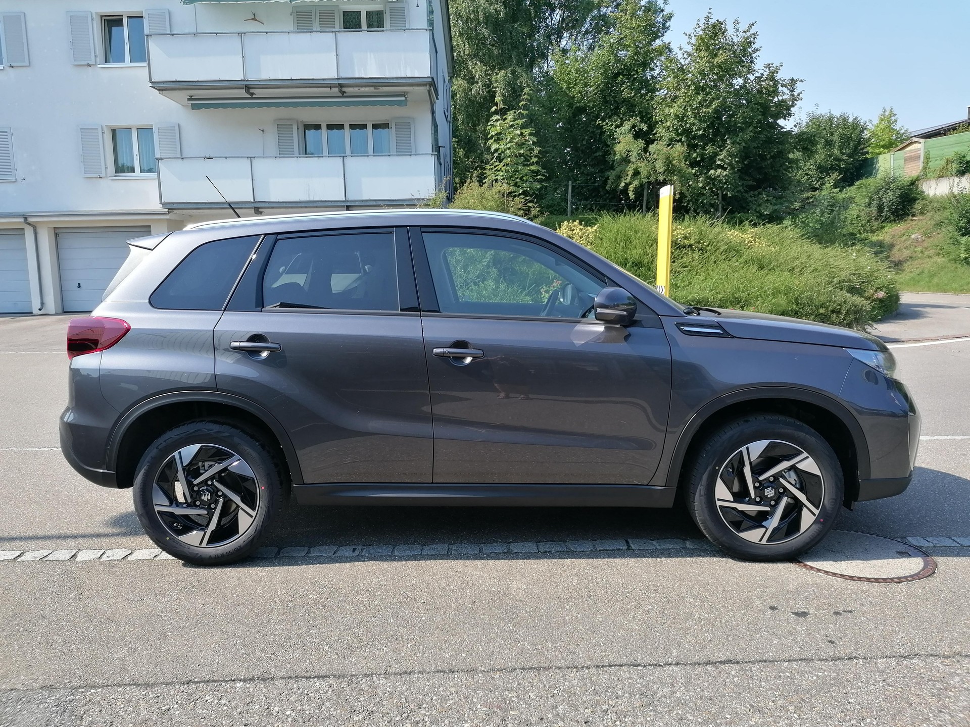 SUZUKI Vitara 1.4 T Compact Top Hybrid 4x4-image-3