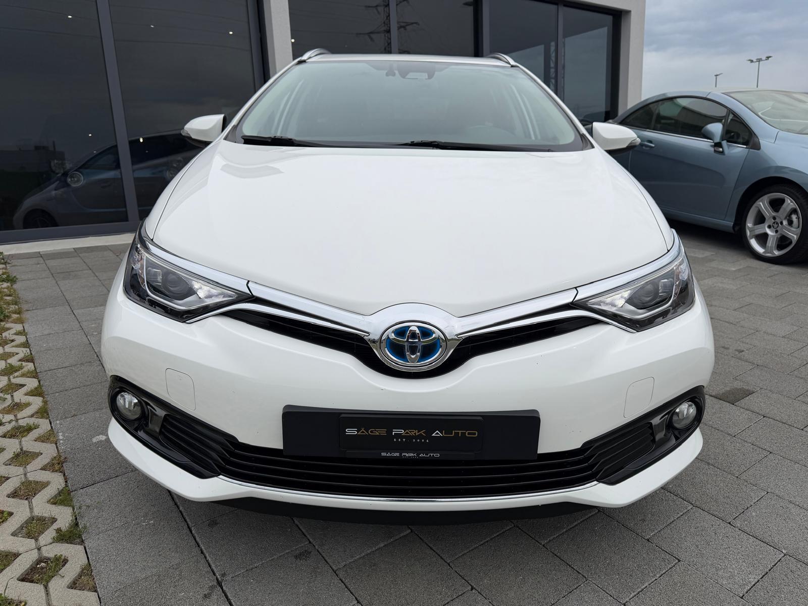TOYOTA Auris Touring Sports 1.8 HSD Trend-showroom-element-2
