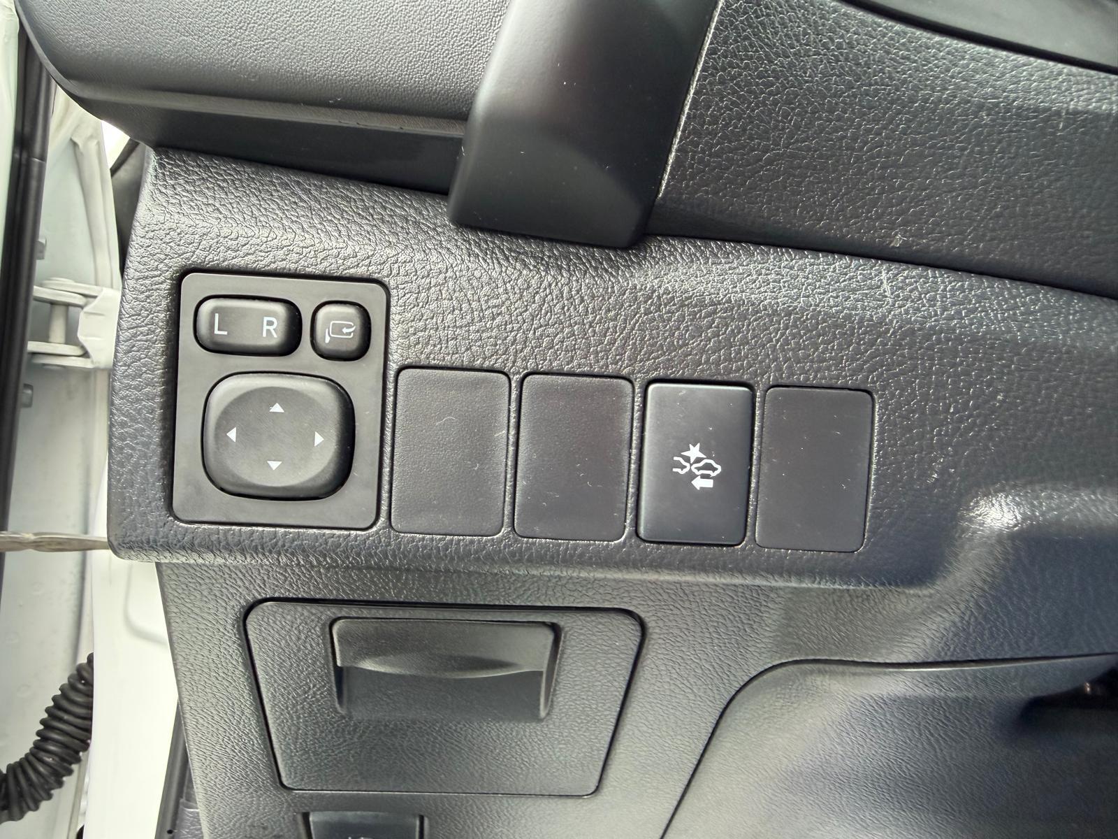 TOYOTA Auris Touring Sports 1.8 HSD Trend-image-19
