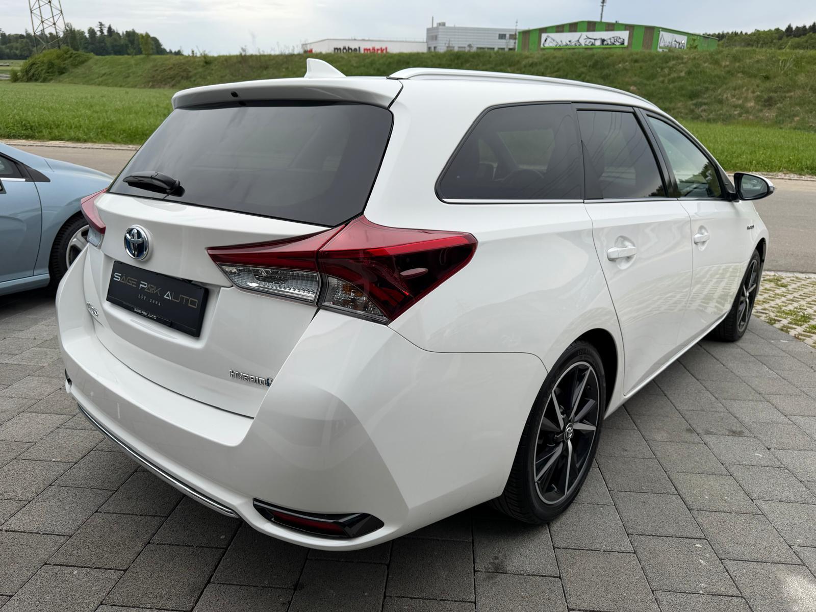 TOYOTA Auris Touring Sports 1.8 HSD Trend-image-6