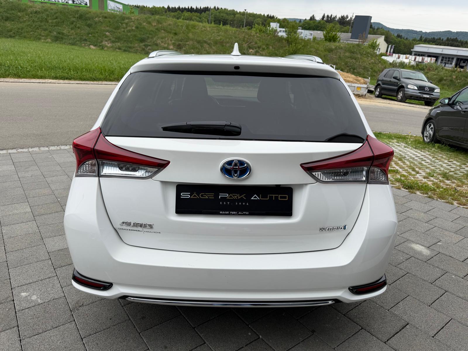 TOYOTA Auris Touring Sports 1.8 HSD Trend-image-5