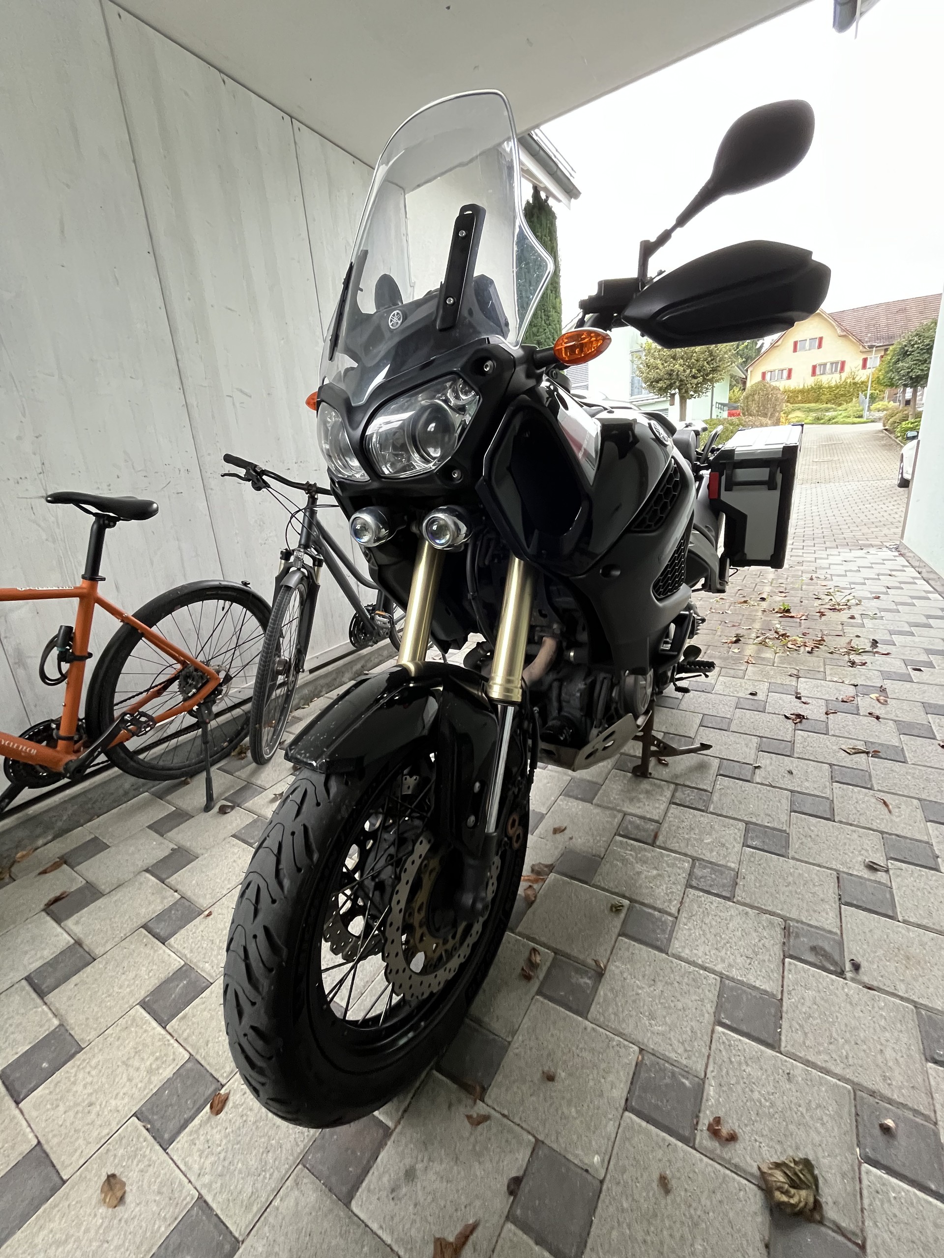 YAMAHA XT 1200 Z Super Ténéré-image-5