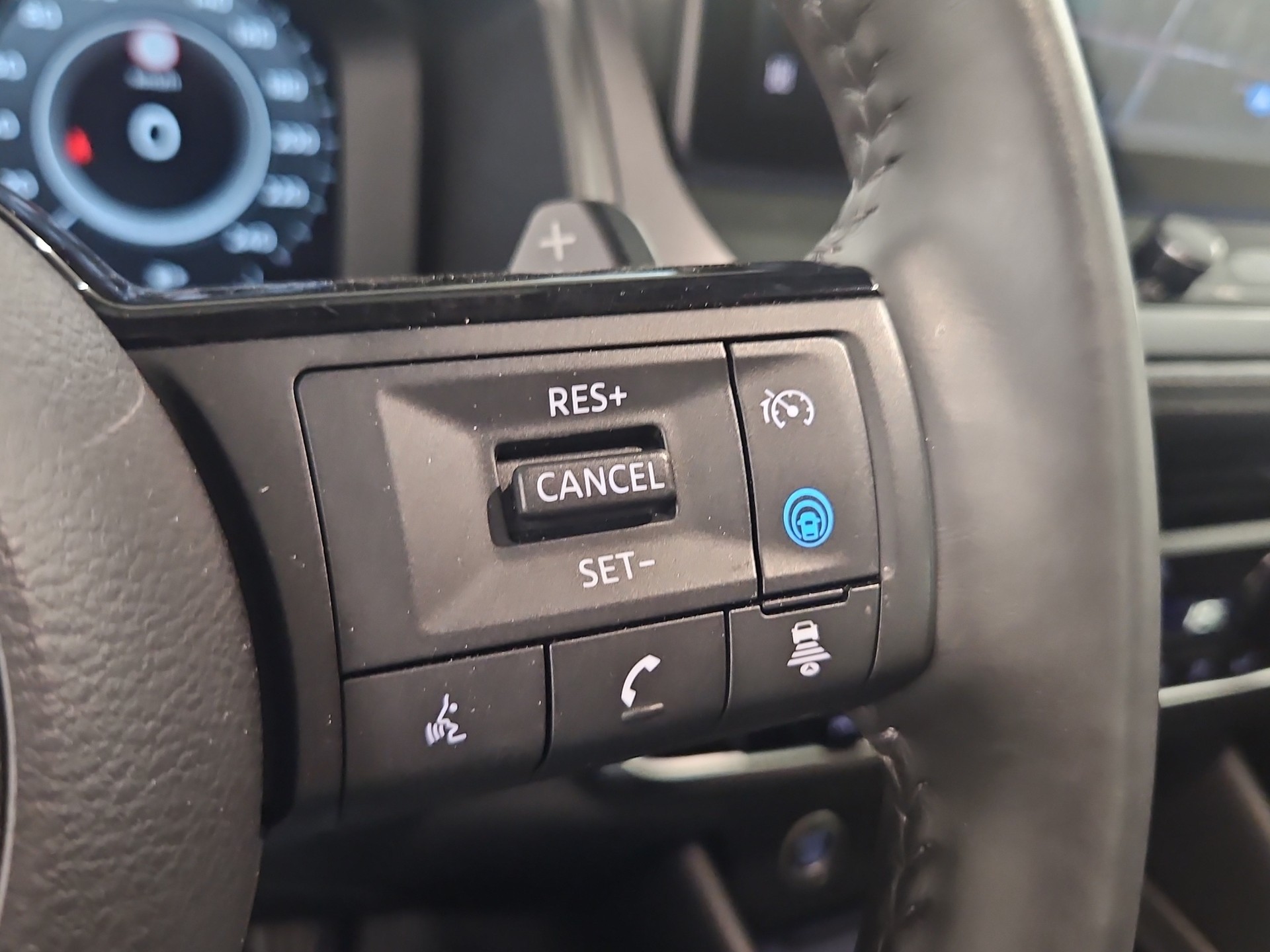 NISSAN Qashqai 1.3 DIG-T MHEV N-Connecta Xtronic-image-22