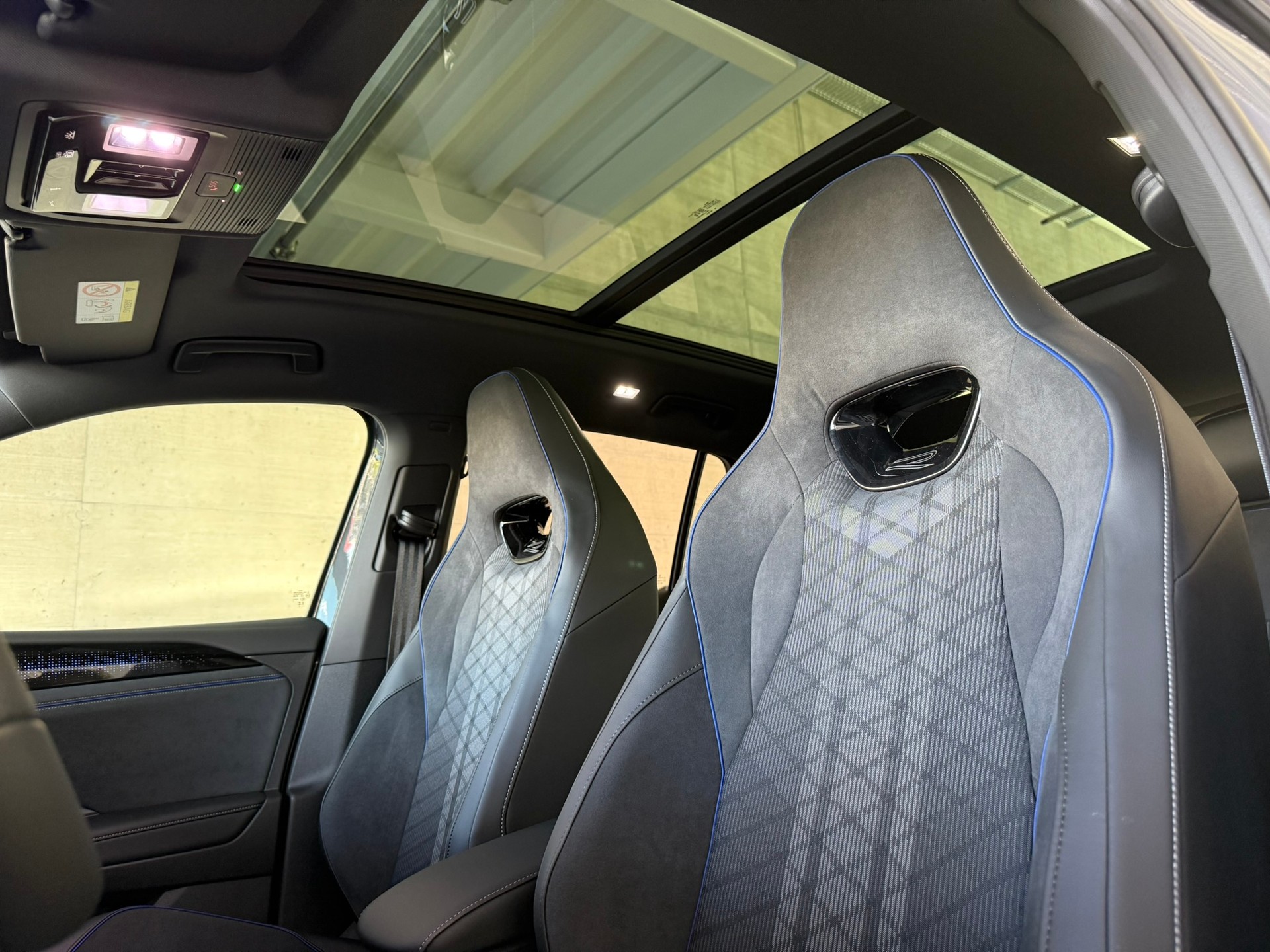 VW Tiguan 2.0 TSI DSG R-Line 4Motion-image-9