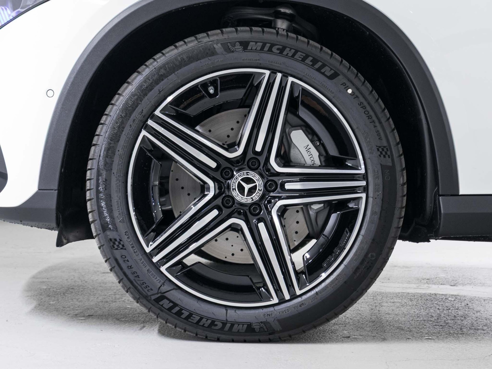 MERCEDES-BENZ GLC 300 4MATIC-image-14