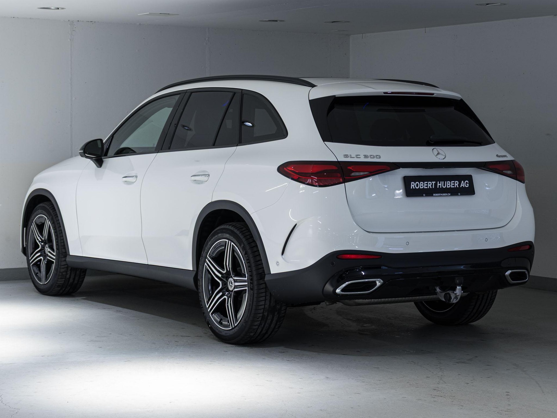 MERCEDES-BENZ GLC 300 4MATIC-image-3