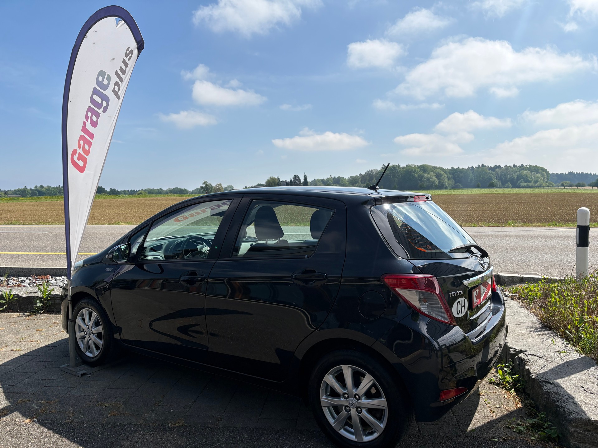 TOYOTA Yaris 1.33 Sol-image-4