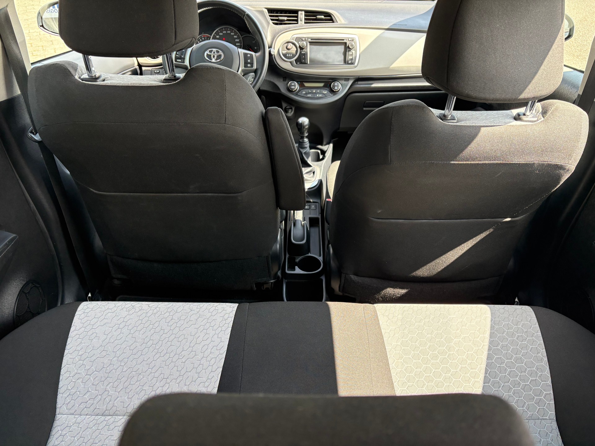 TOYOTA Yaris 1.33 Sol-image-8