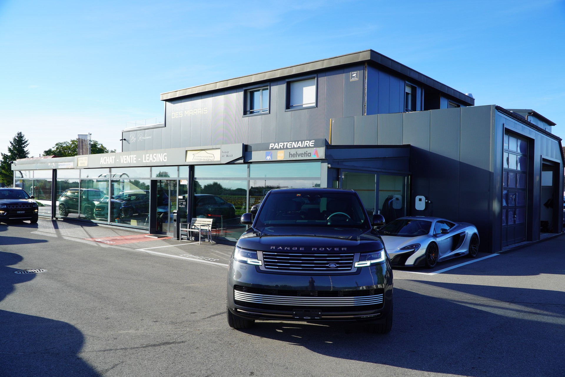 LAND ROVER Range Rover P615 4.4 V8 SV Automatic-showroom-element-3