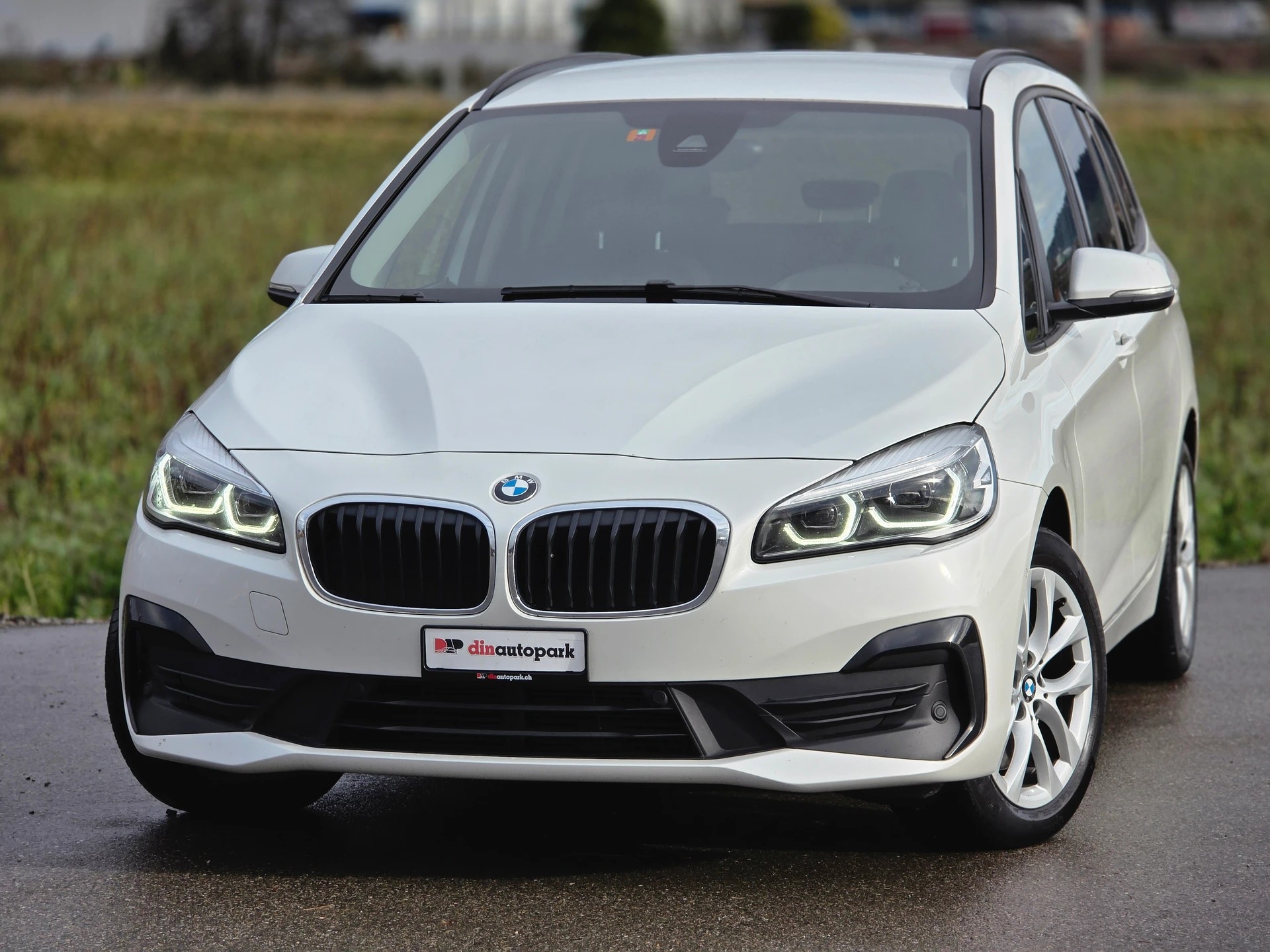 BMW 218d xDrive Gran Tourer Steptronic * CH-Fahrzeug * Frisch ab MFK *-showroom-element-2