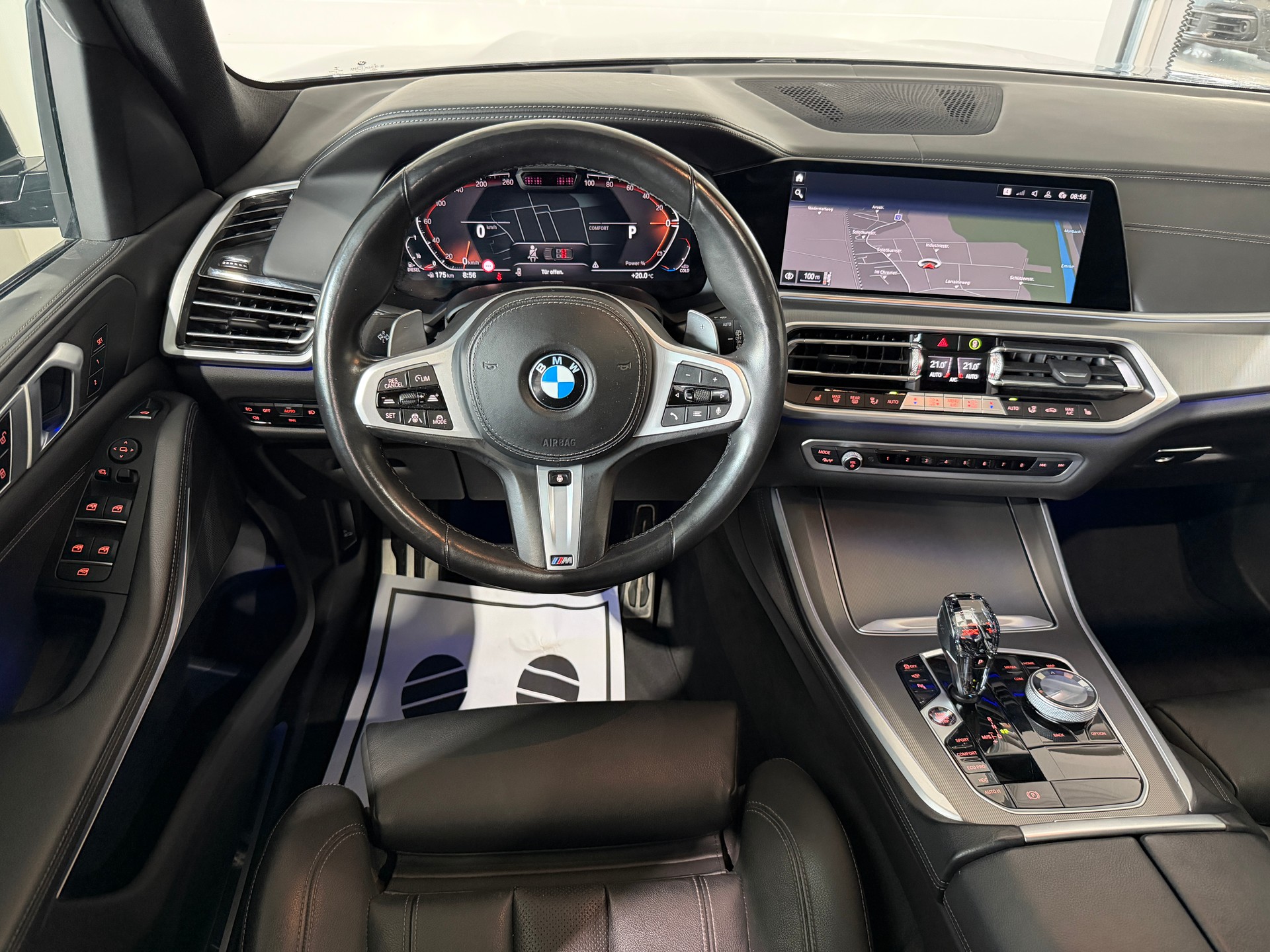 BMW X5 xDrive 48V 40d M Sport Steptronic (AHK 3.5T)-image-12