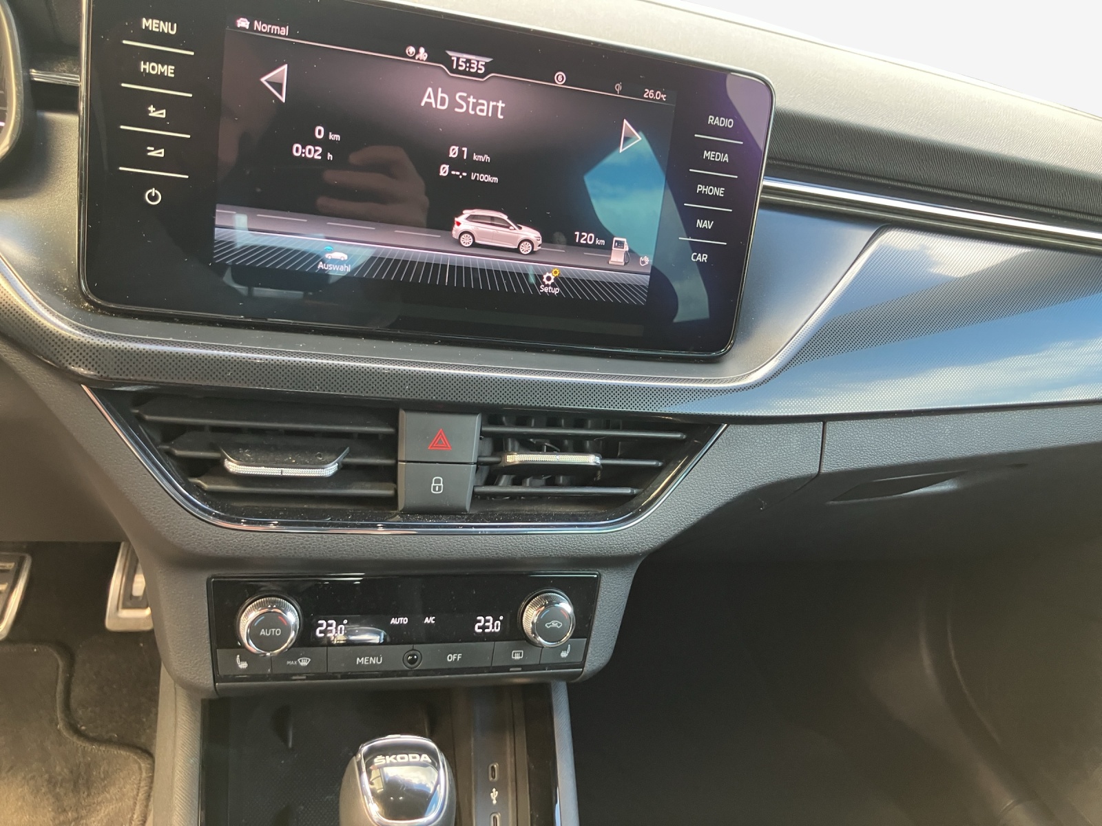 SKODA Kamiq 1.0 TSI Style DSG-image-10