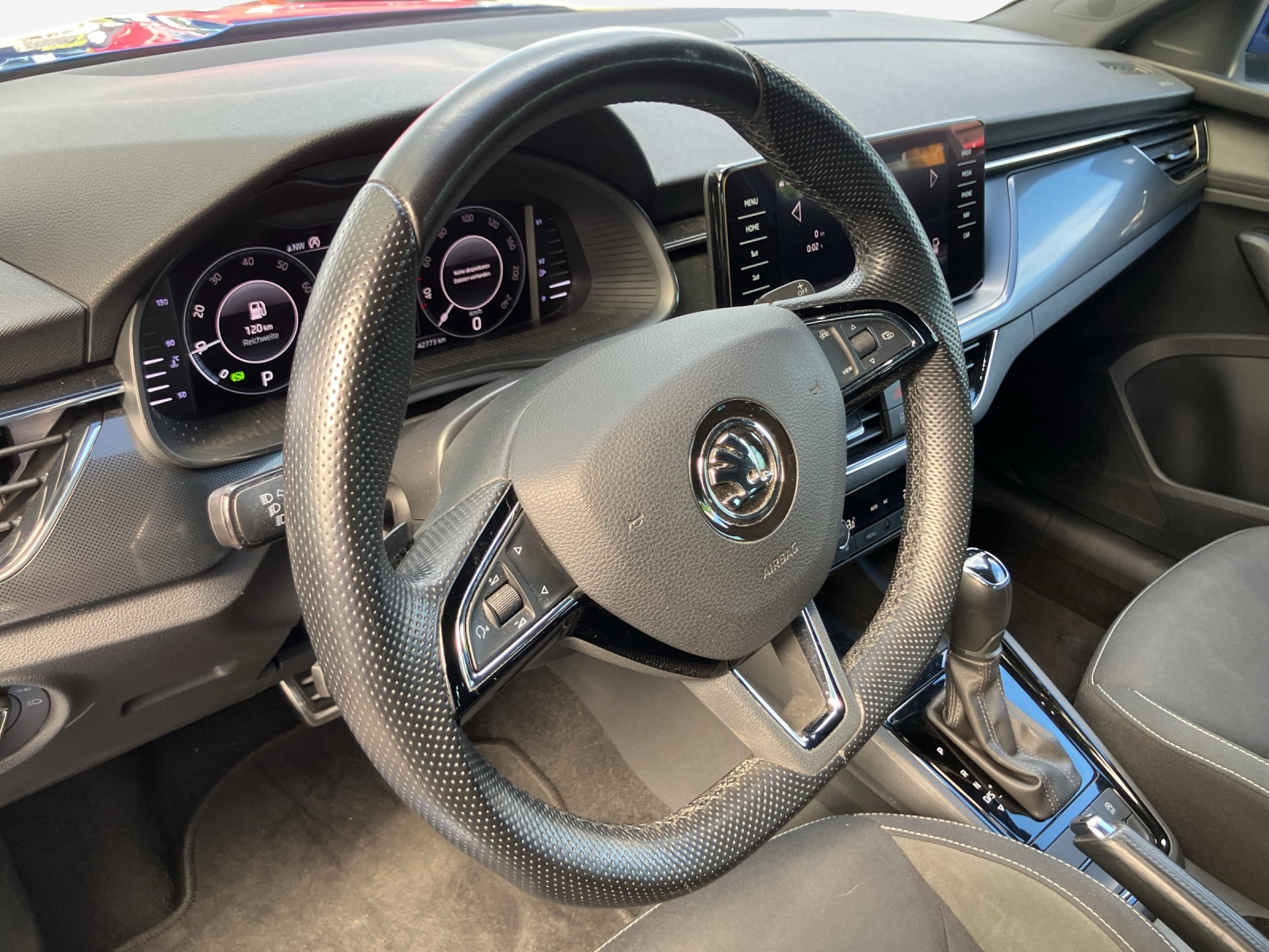 SKODA Kamiq 1.0 TSI Style DSG-image-9