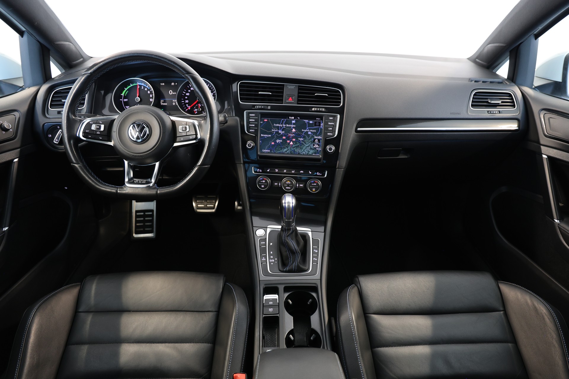 VW Golf 1.4 TSI GTE DSG R-Line-image-9