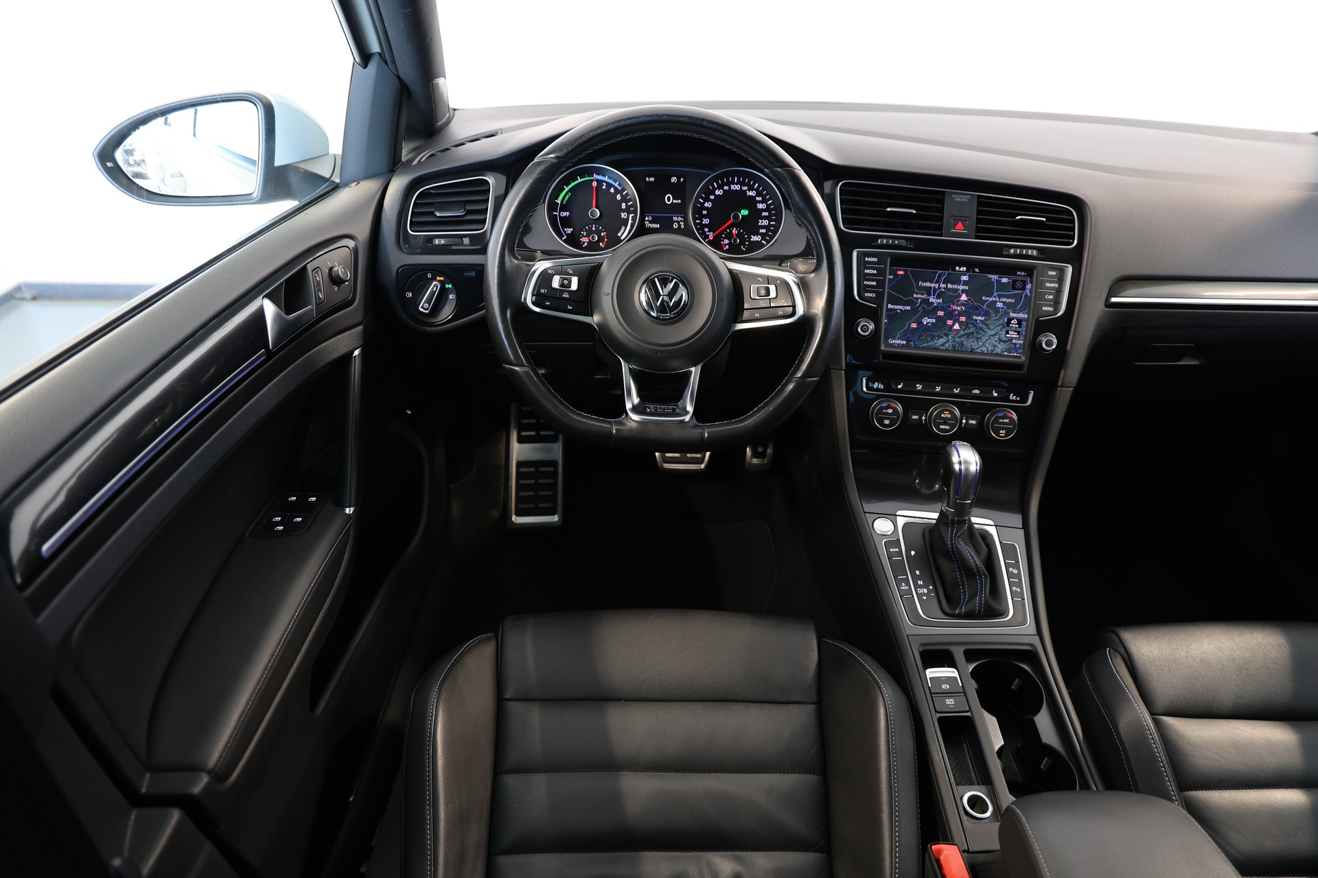 VW Golf 1.4 TSI GTE DSG R-Line-image-8
