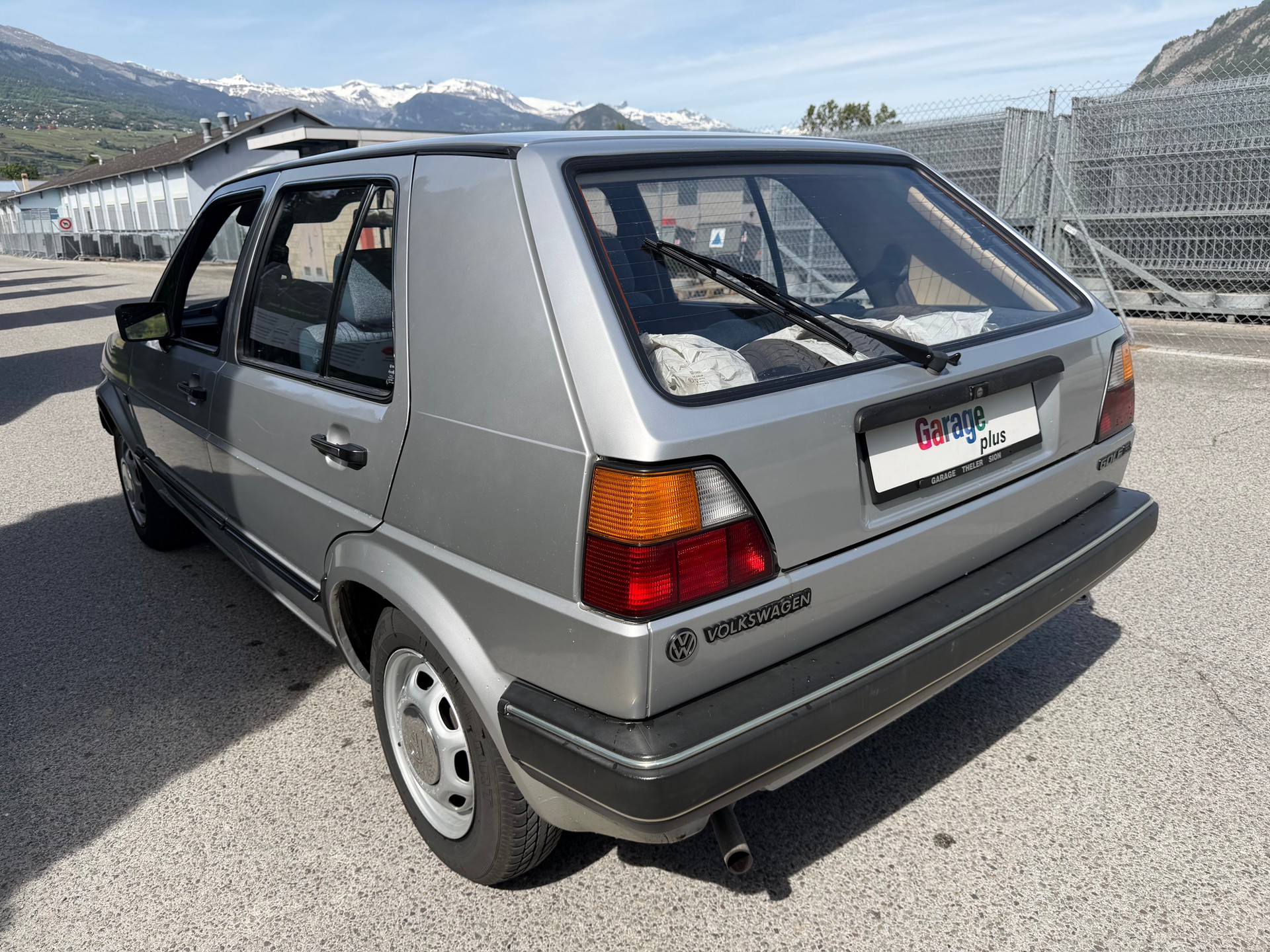 VW GOLF-image-4