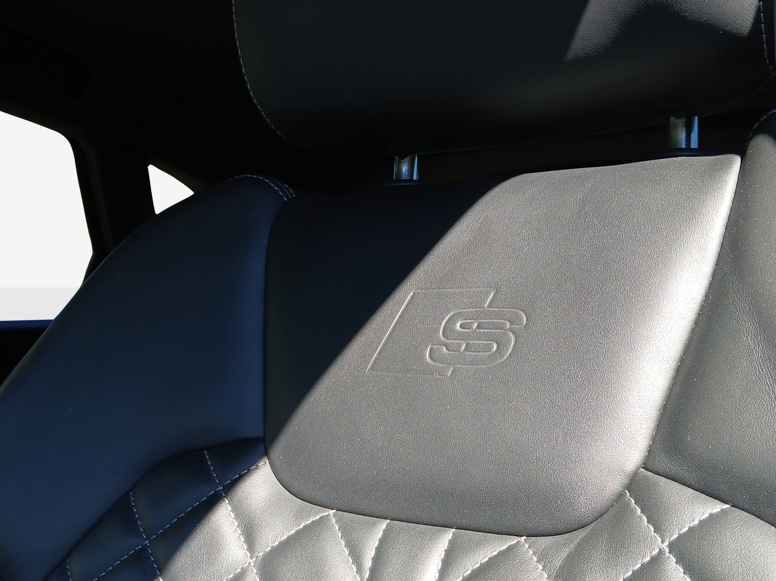 AUDI Q5 55 TFSI e sport quattro-image-14