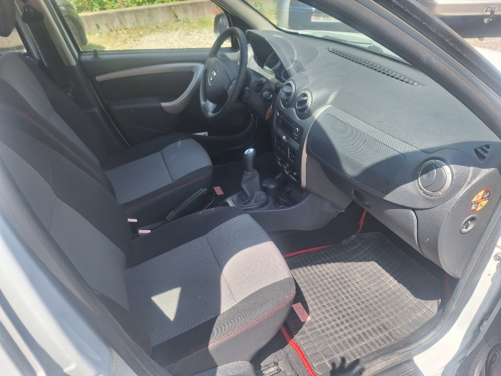 DACIA Duster 1.6 City Ambiance 4x2-image-11