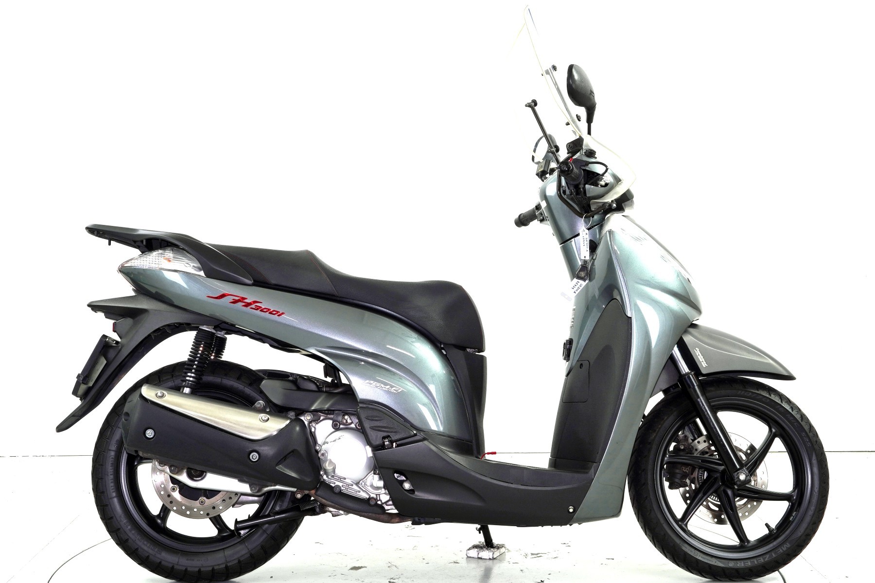HONDA SH 300 A ABS-showroom-element-3