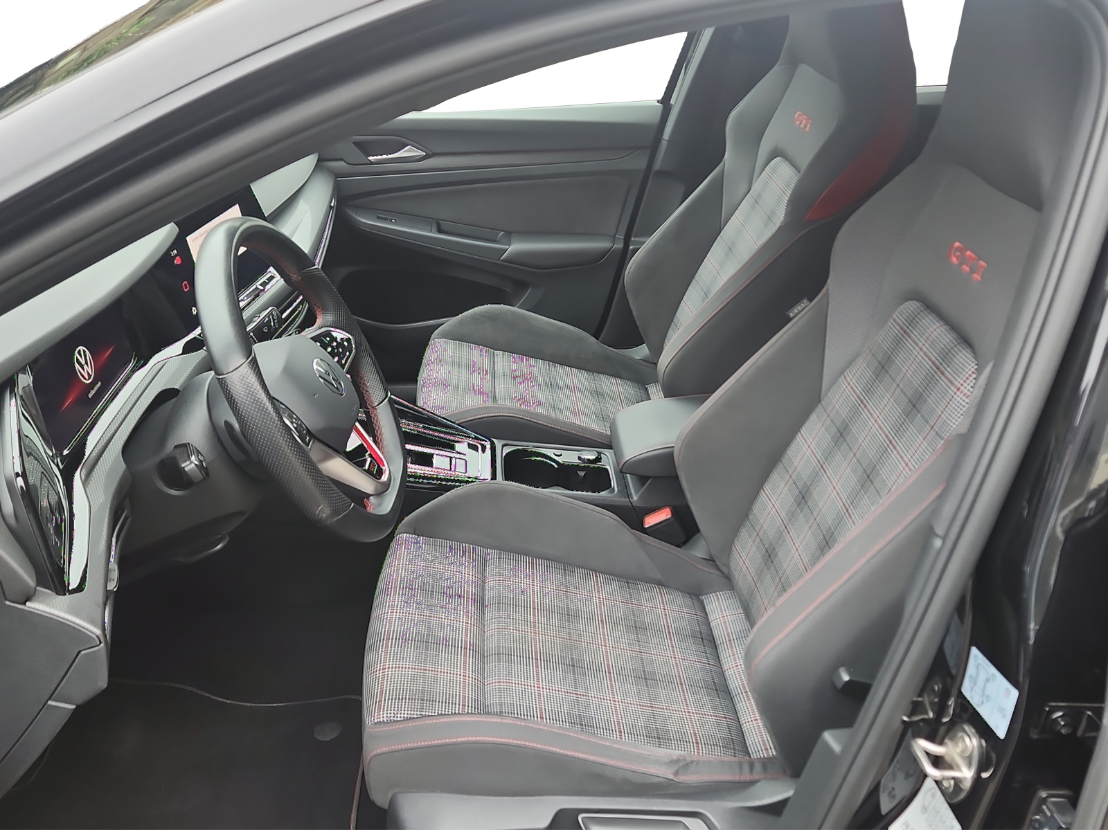 VW Golf 2.0 TSI GTI DSG-image-8