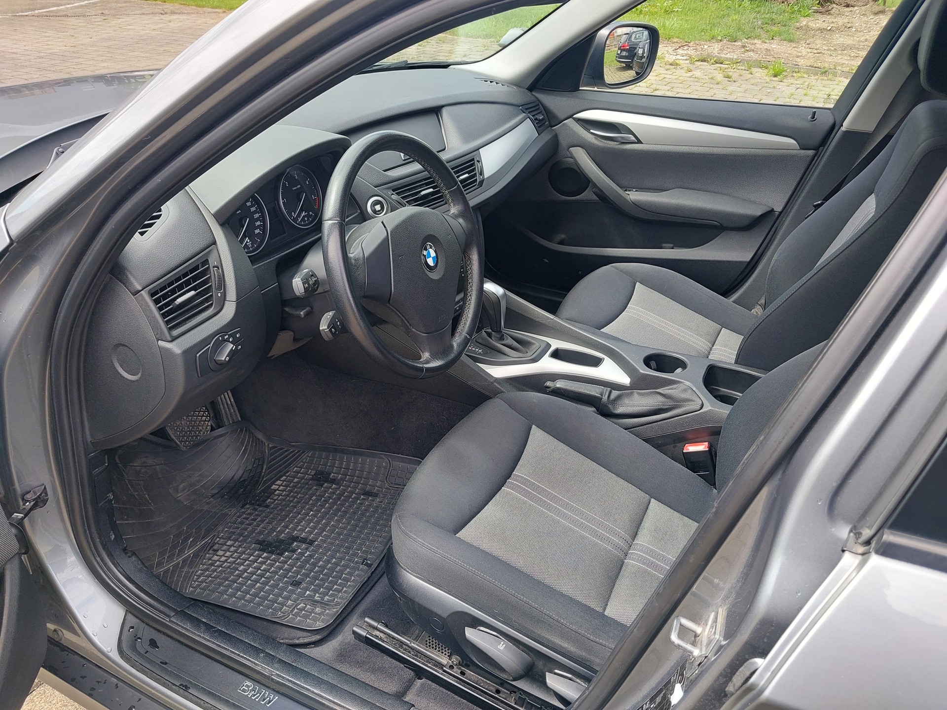 BMW X1 xDrive 20d Steptronic-image-3