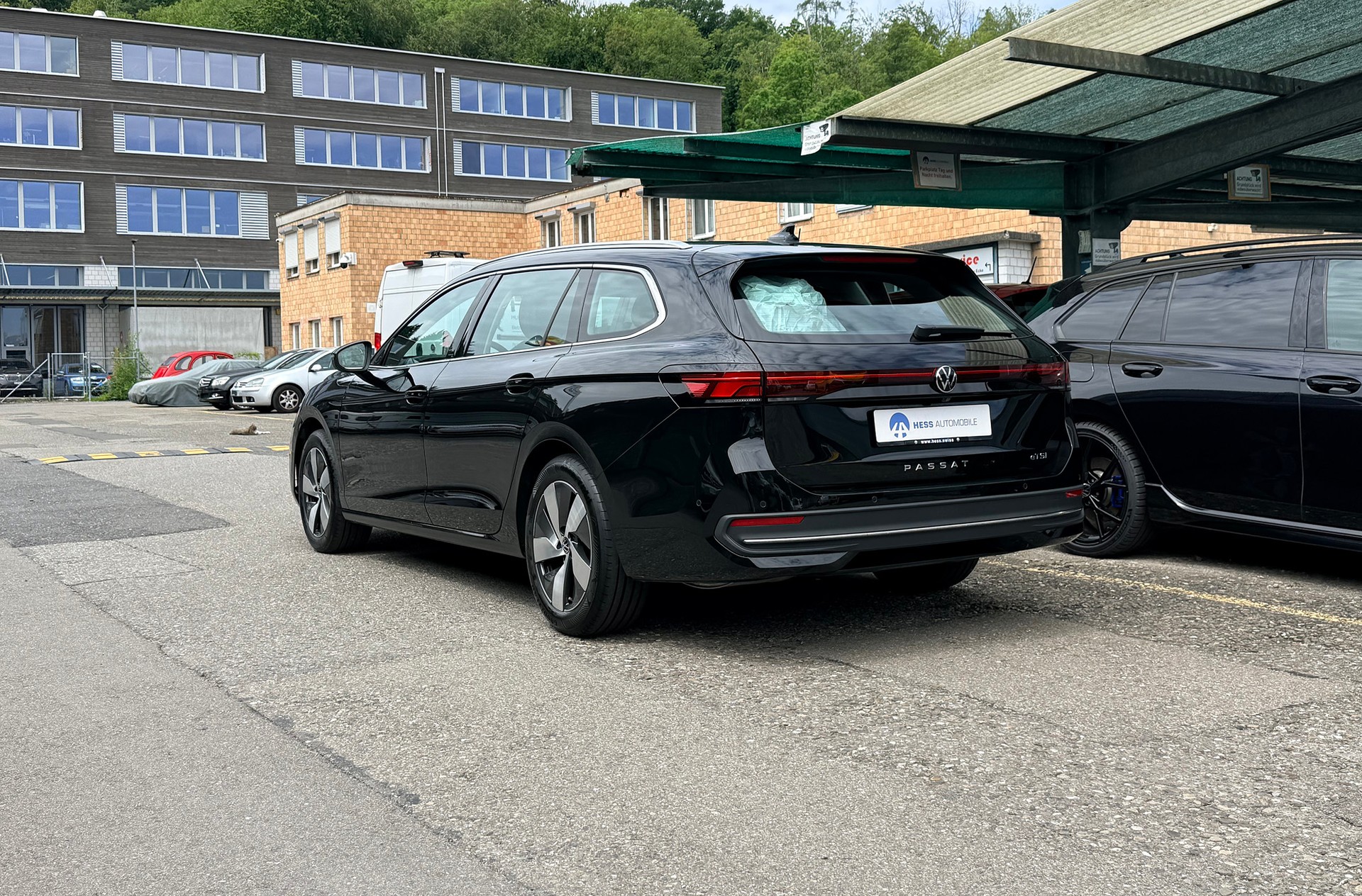 VW Passat Variant 1.5 eTSI evo2 Business DSG-image-13