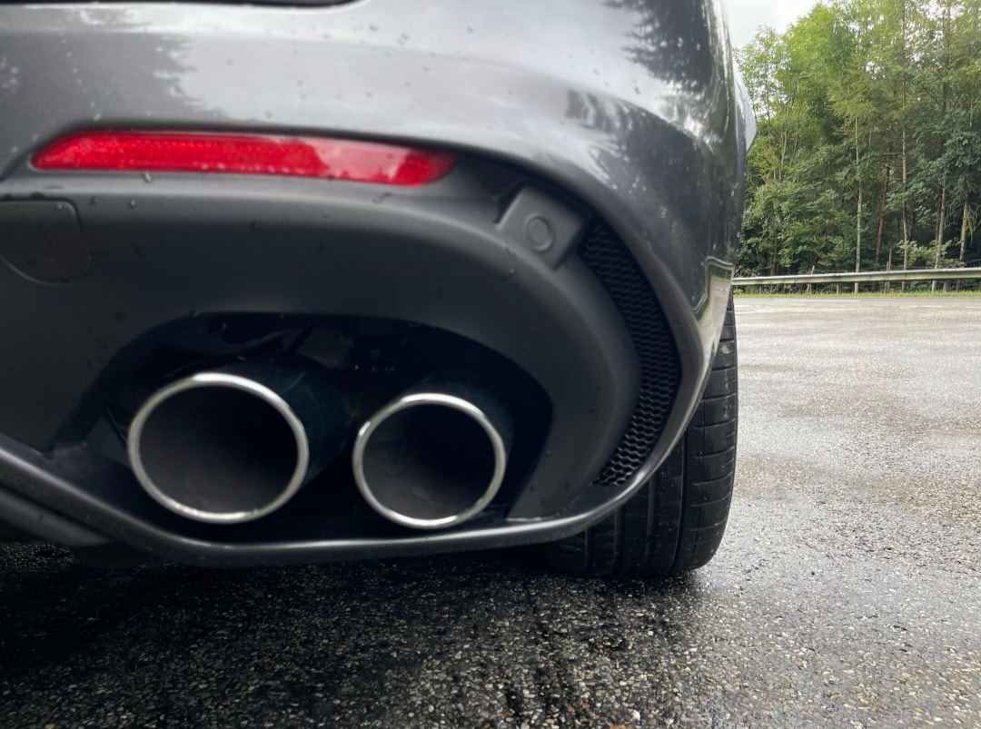 ALFA ROMEO 2.9 V6 Biturbo Q4 Quadrifoglio Competizione Sky-image-6