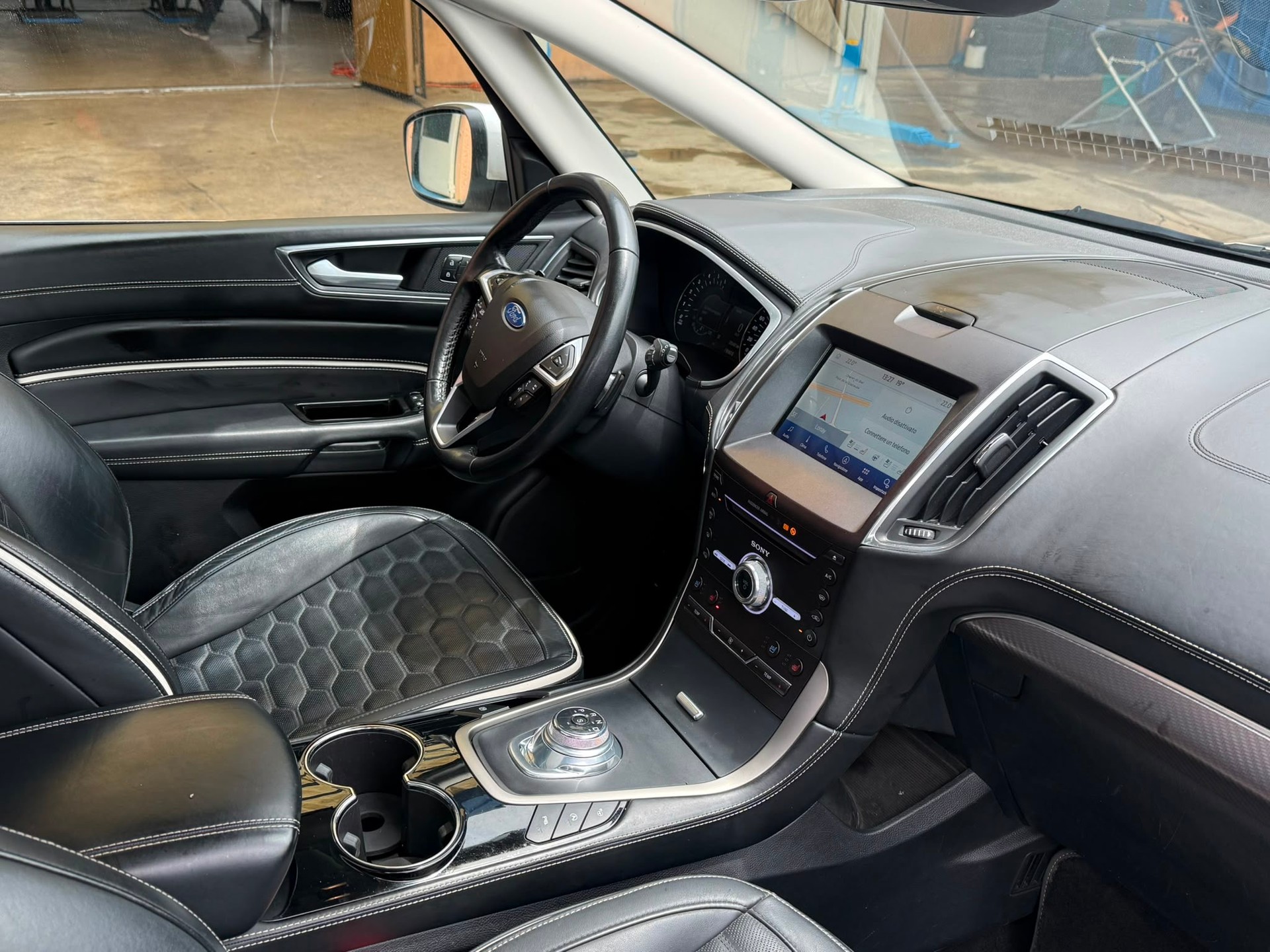 FORD S-Max 2.0 TDCi Vignale AWD Automatic-image-10