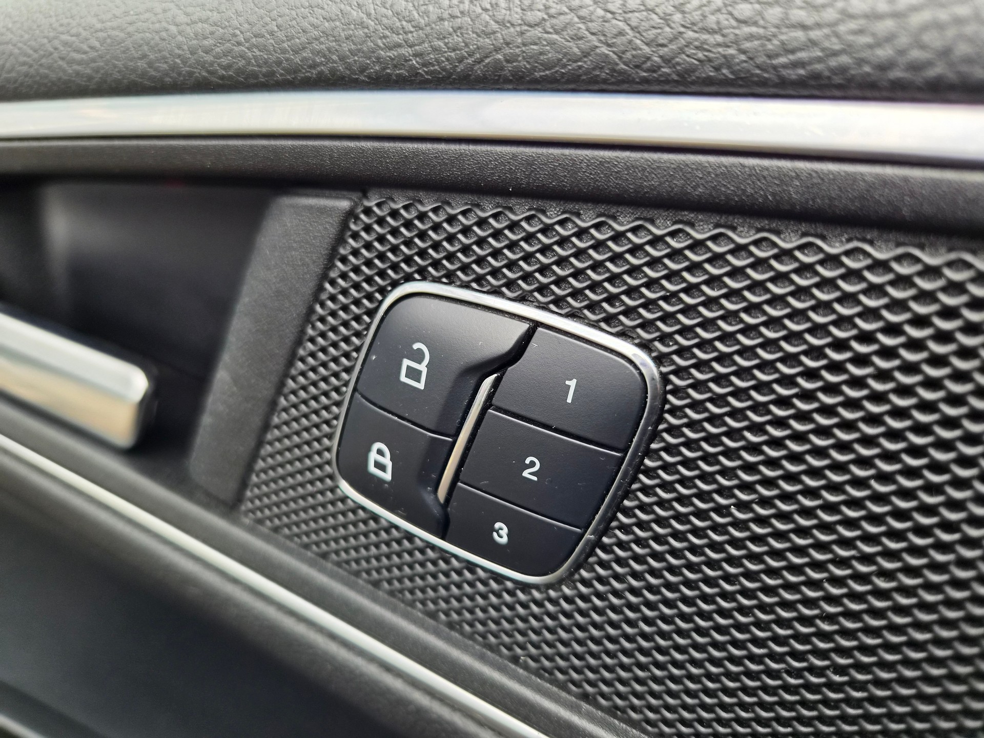 FORD Edge 2.0 TDCi Sport 4WD PowerShift-image-23