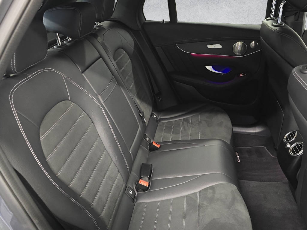 MERCEDES-BENZ GLC 220 d AMG Line 4Matic-image-12