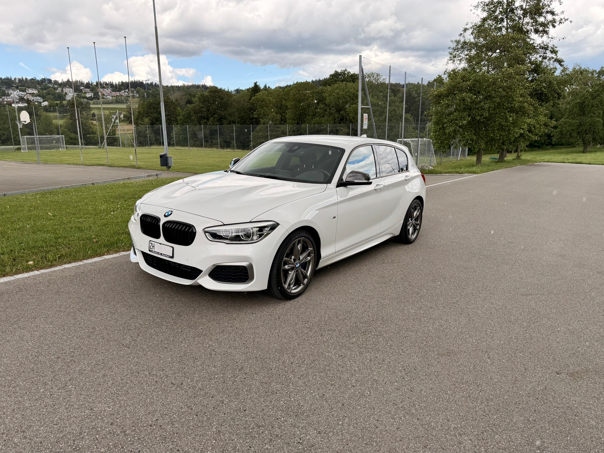 BMW M135i xDrive-image-0