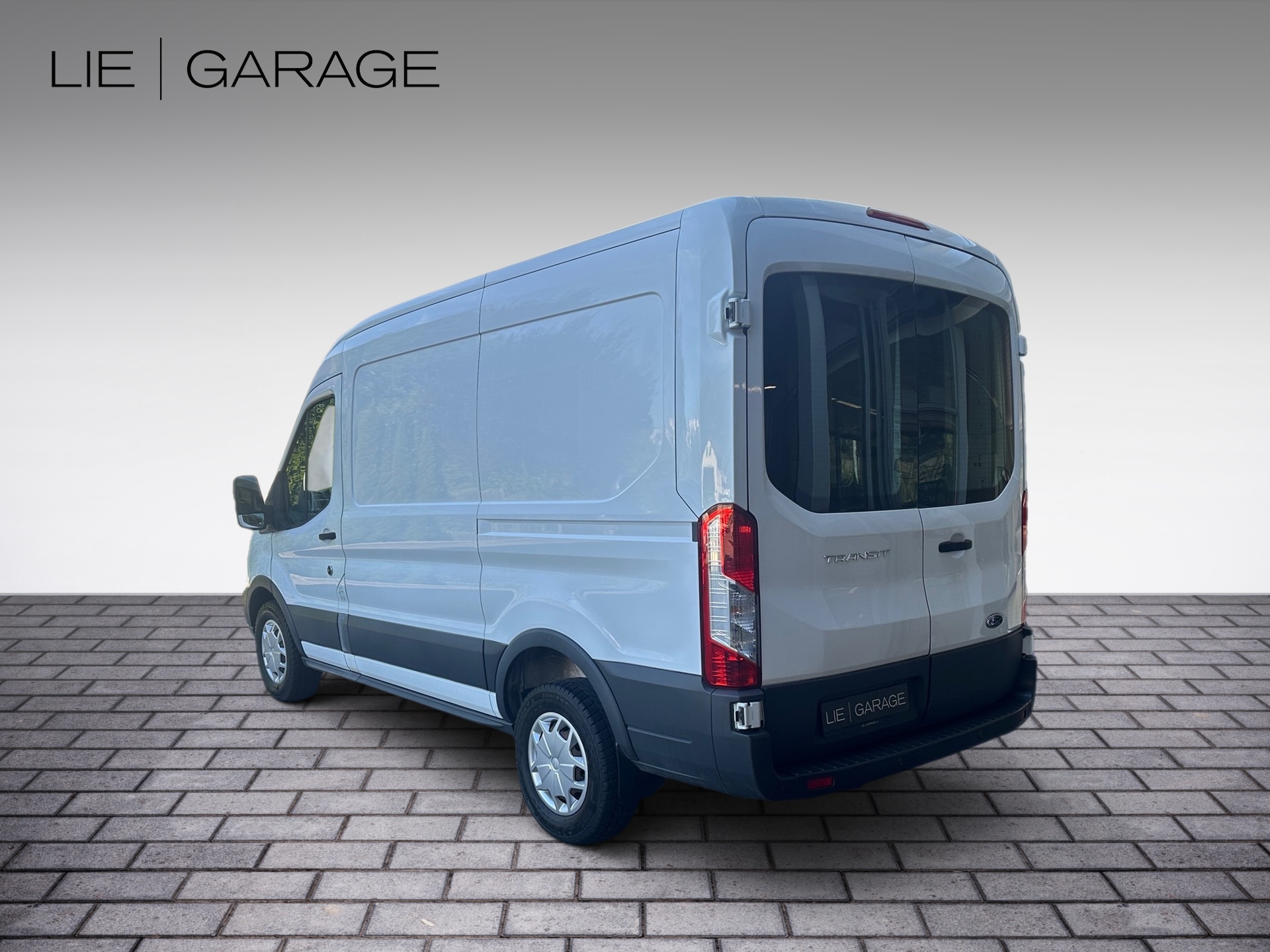 FORD Transit Van 350 L2 Ambiente 2.0 TDCi 130 FWD-image-3