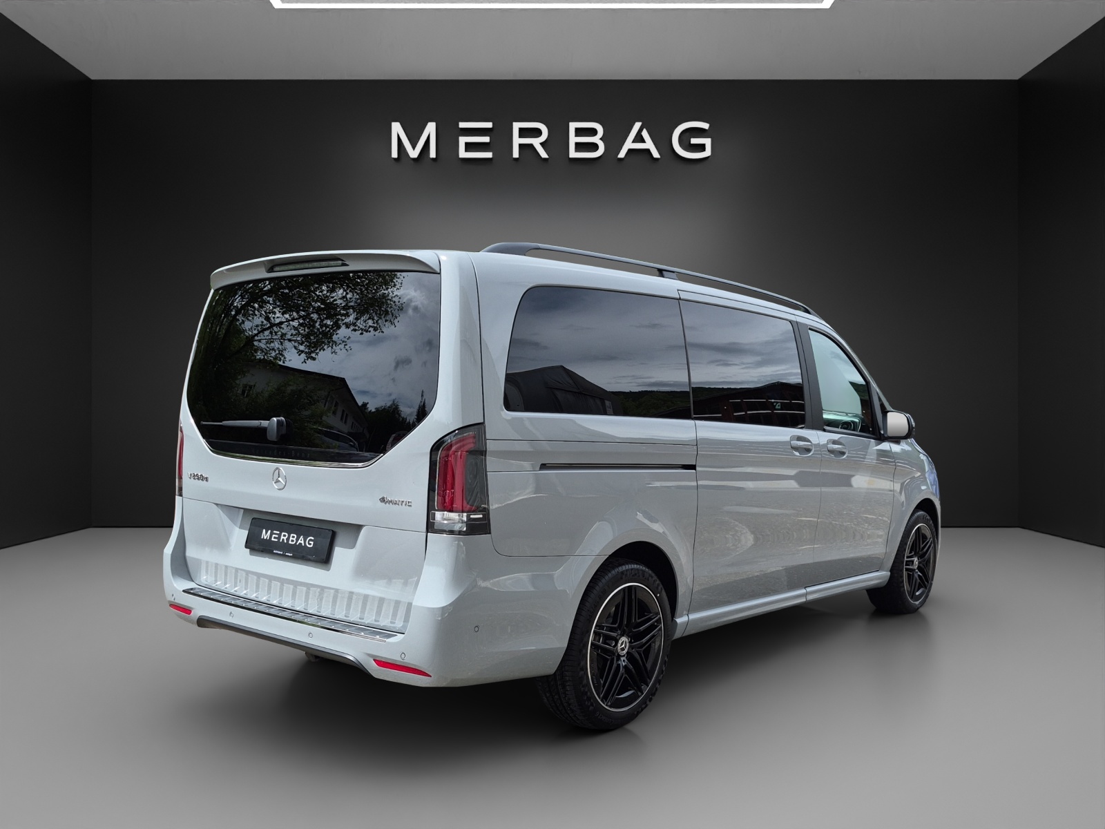 MERCEDES-BENZ V 250 d lang 4Matic Style 9G-Tronic-image-5