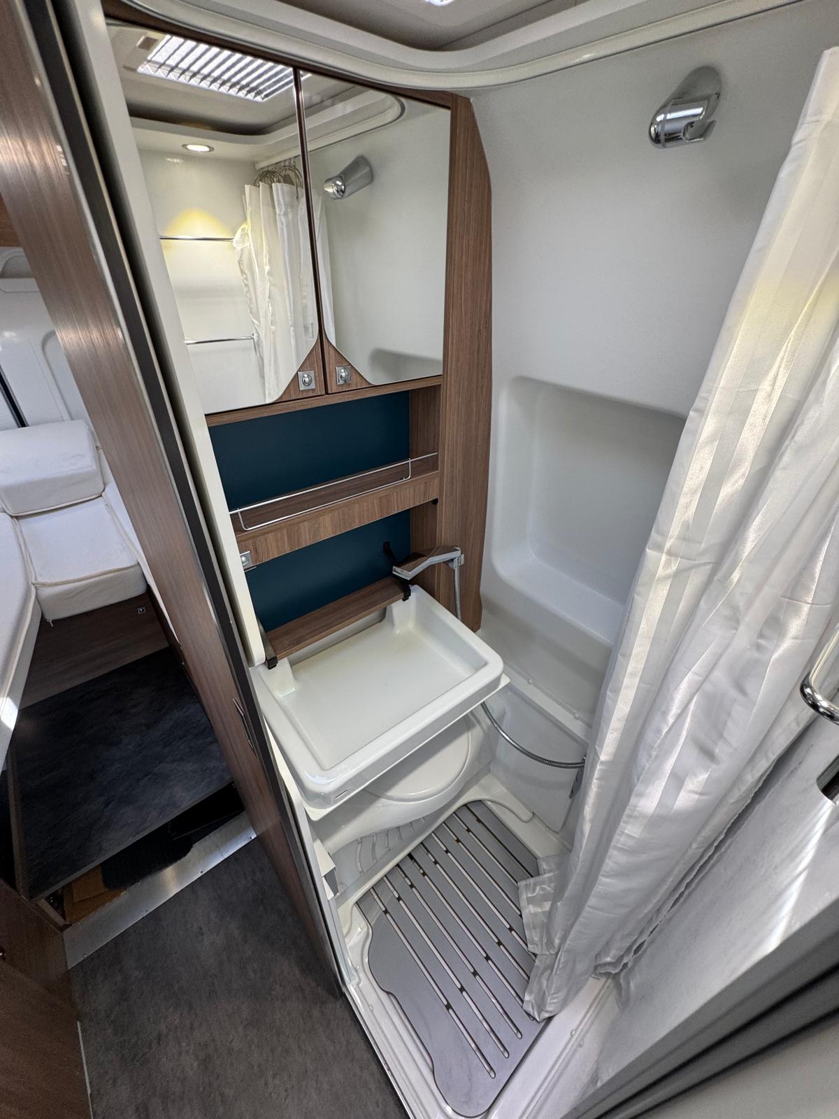 BANTAM Bantam Pilot V630J Premium – Komfortable Längsbetten & Top-Zustand-image-25