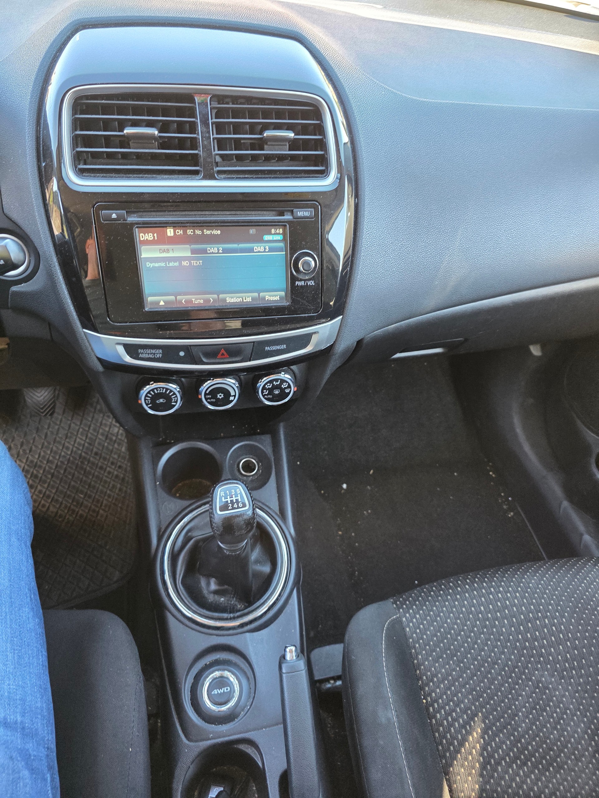 MITSUBISHI ASX 1.6 DID Pure 4WD-image-14