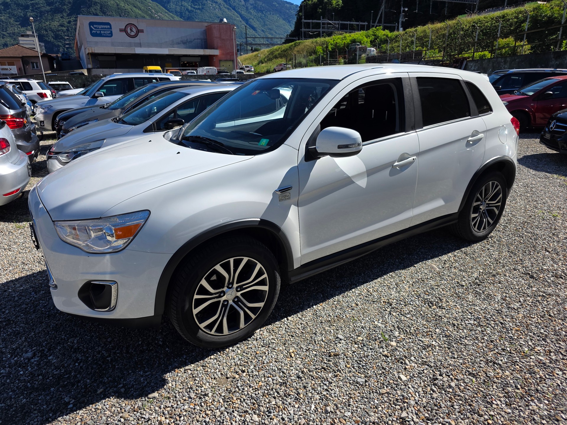 MITSUBISHI ASX 1.6 DID Pure 4WD-image-1