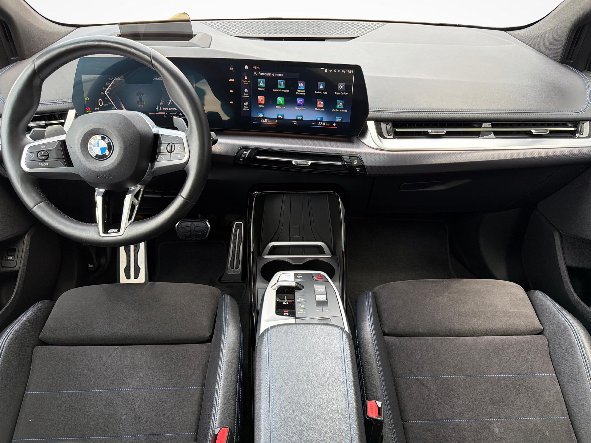 BMW 218i paddles Active Tourer-image-11