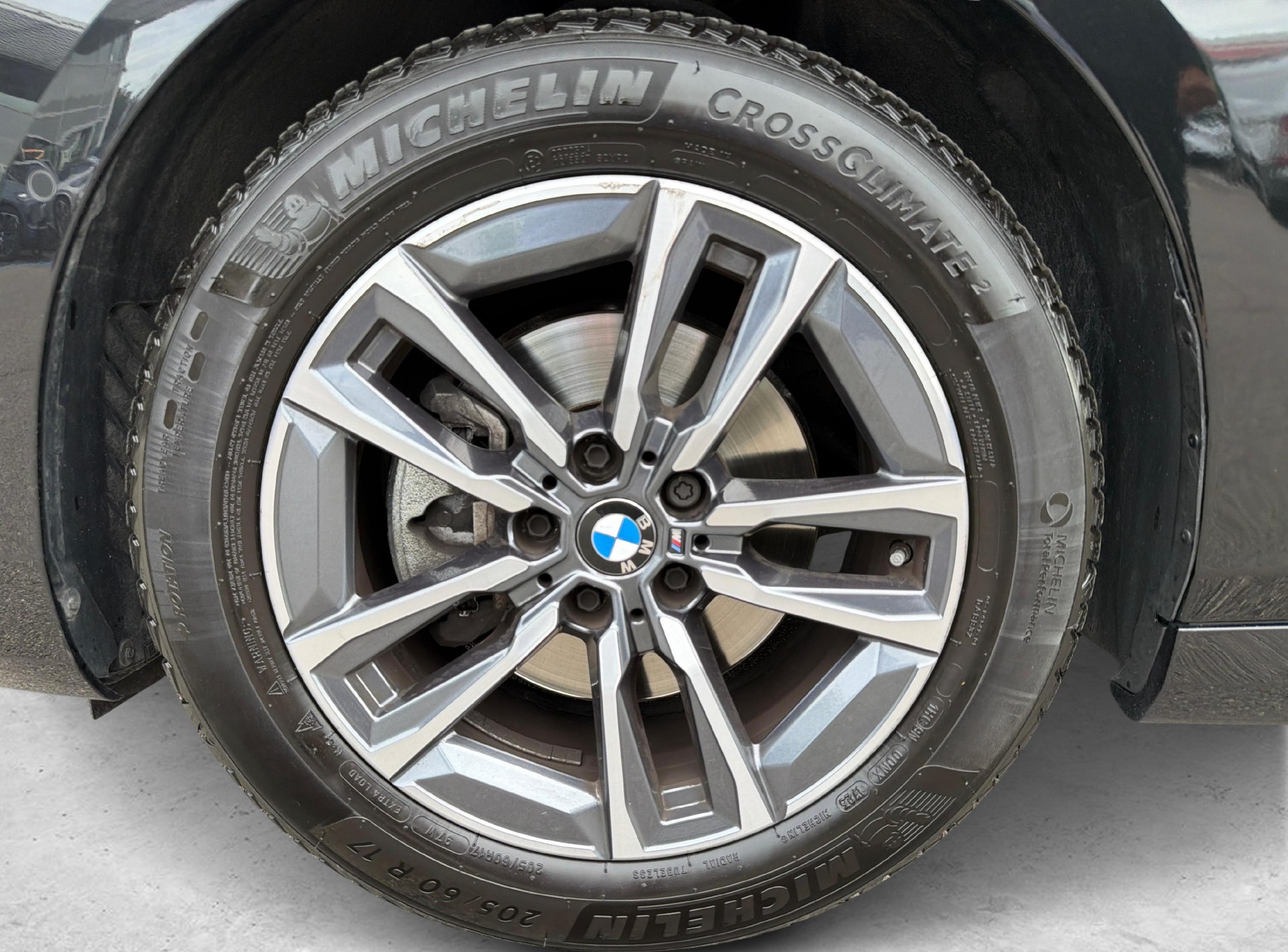 BMW 218i paddles Active Tourer-image-19