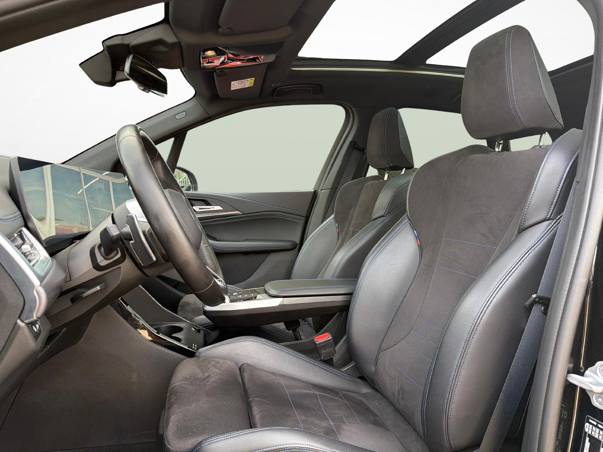 BMW 218i paddles Active Tourer-image-9