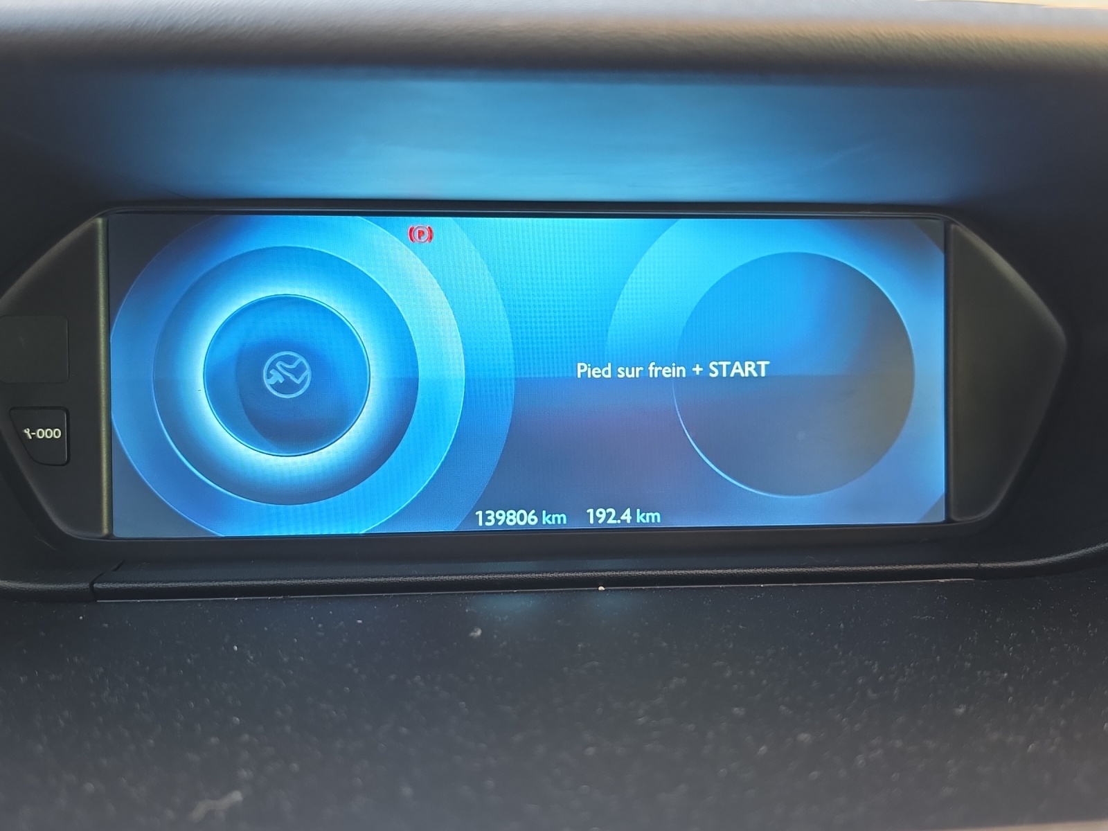 CITROEN Grand C4 Picasso 1.6i 16V e-THP Intensive-image-14