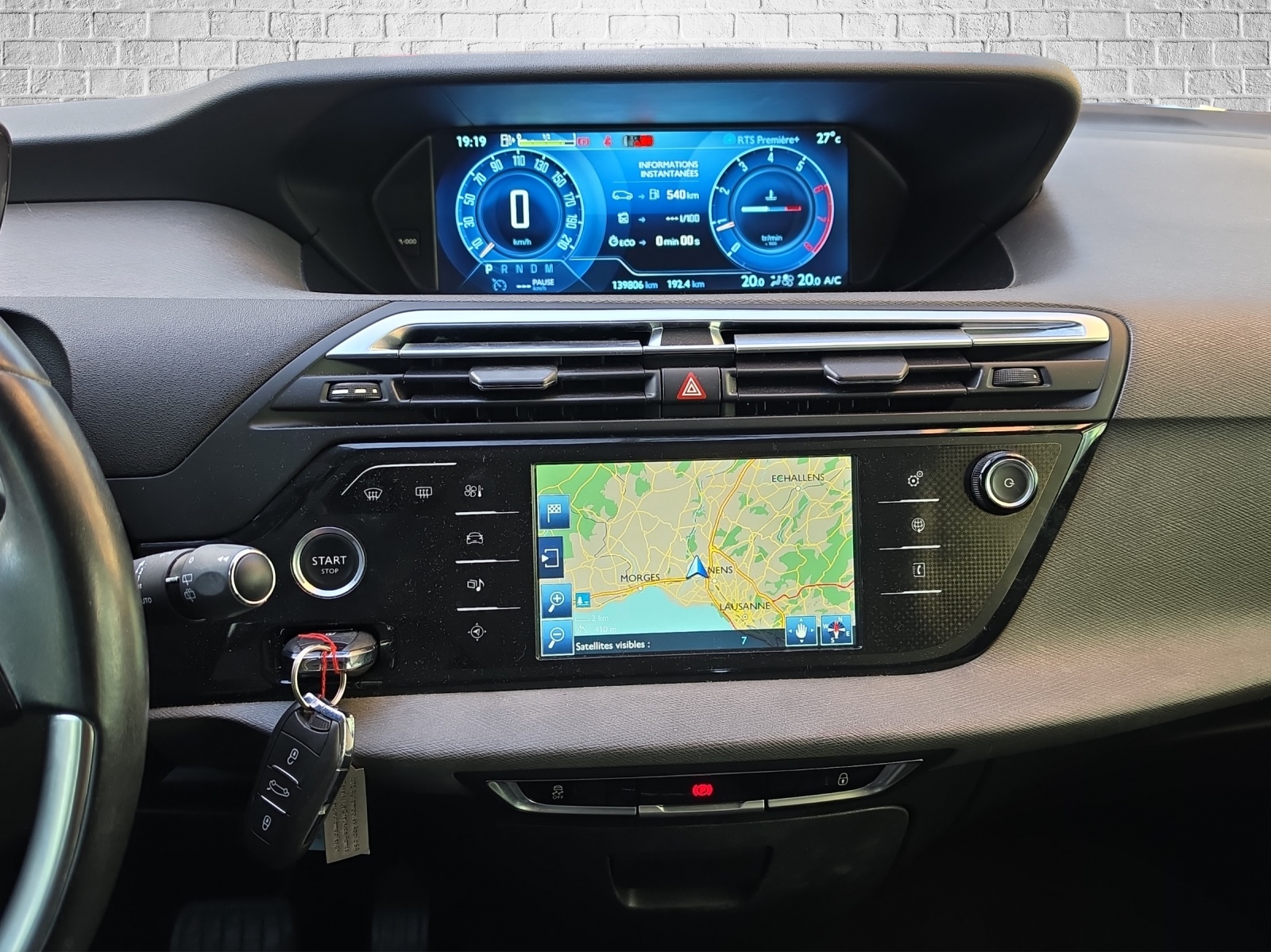 CITROEN Grand C4 Picasso 1.6i 16V e-THP Intensive-image-13
