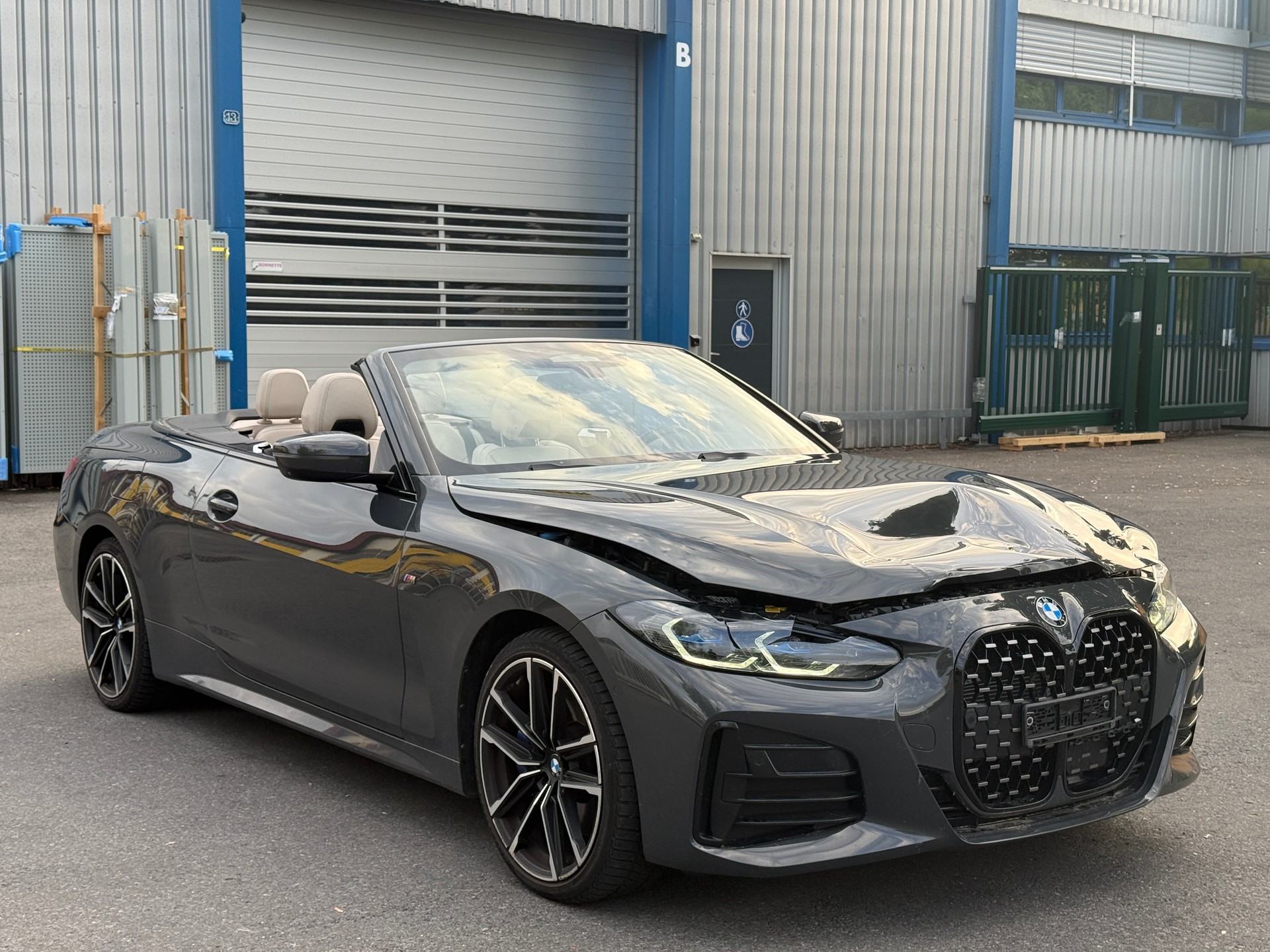 BMW M440i xDrive 48V Cabriolet Steptronic-image-6