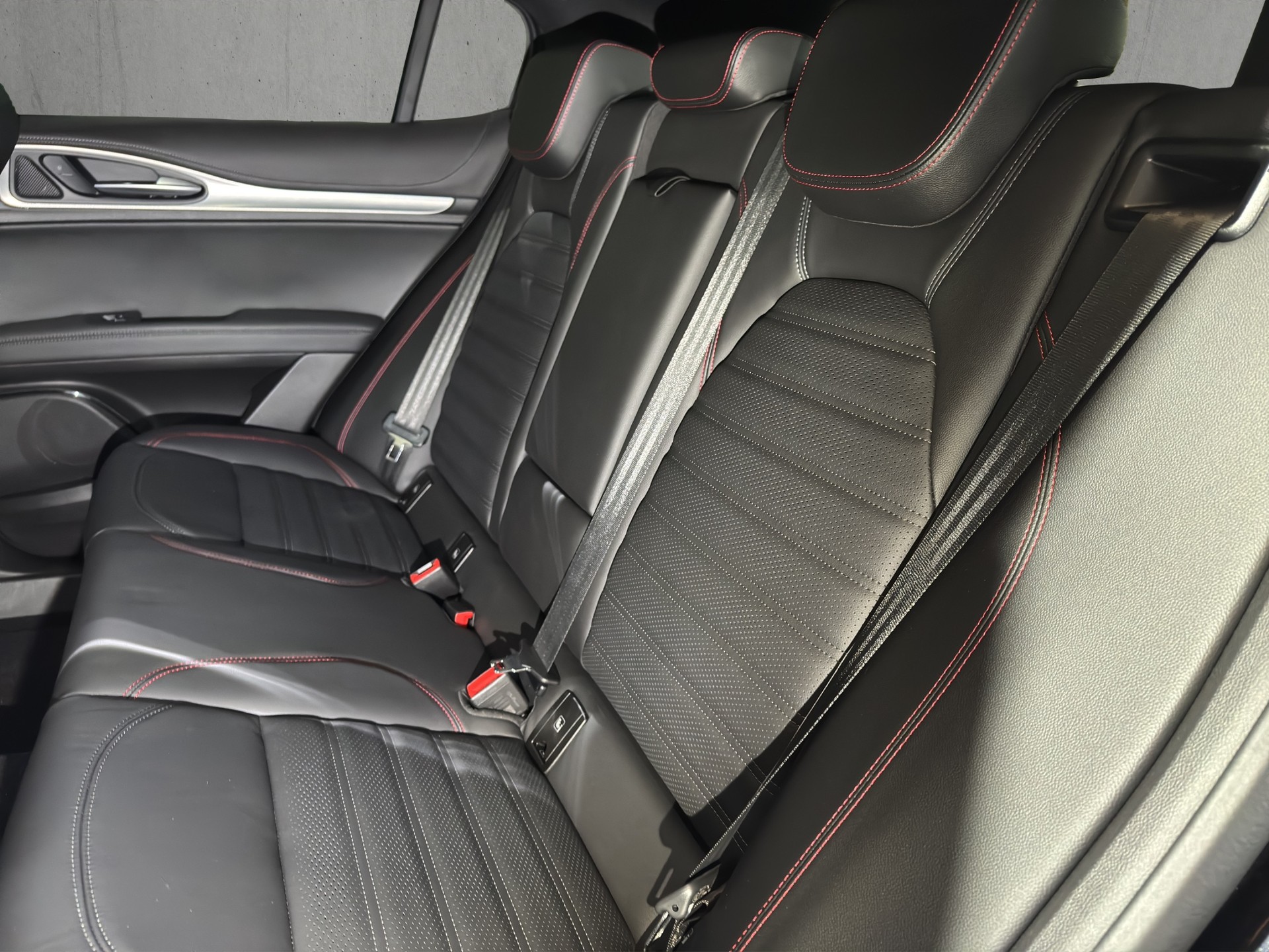 ALFA ROMEO Stelvio 2.0 Competizione Q4 AT8-image-9
