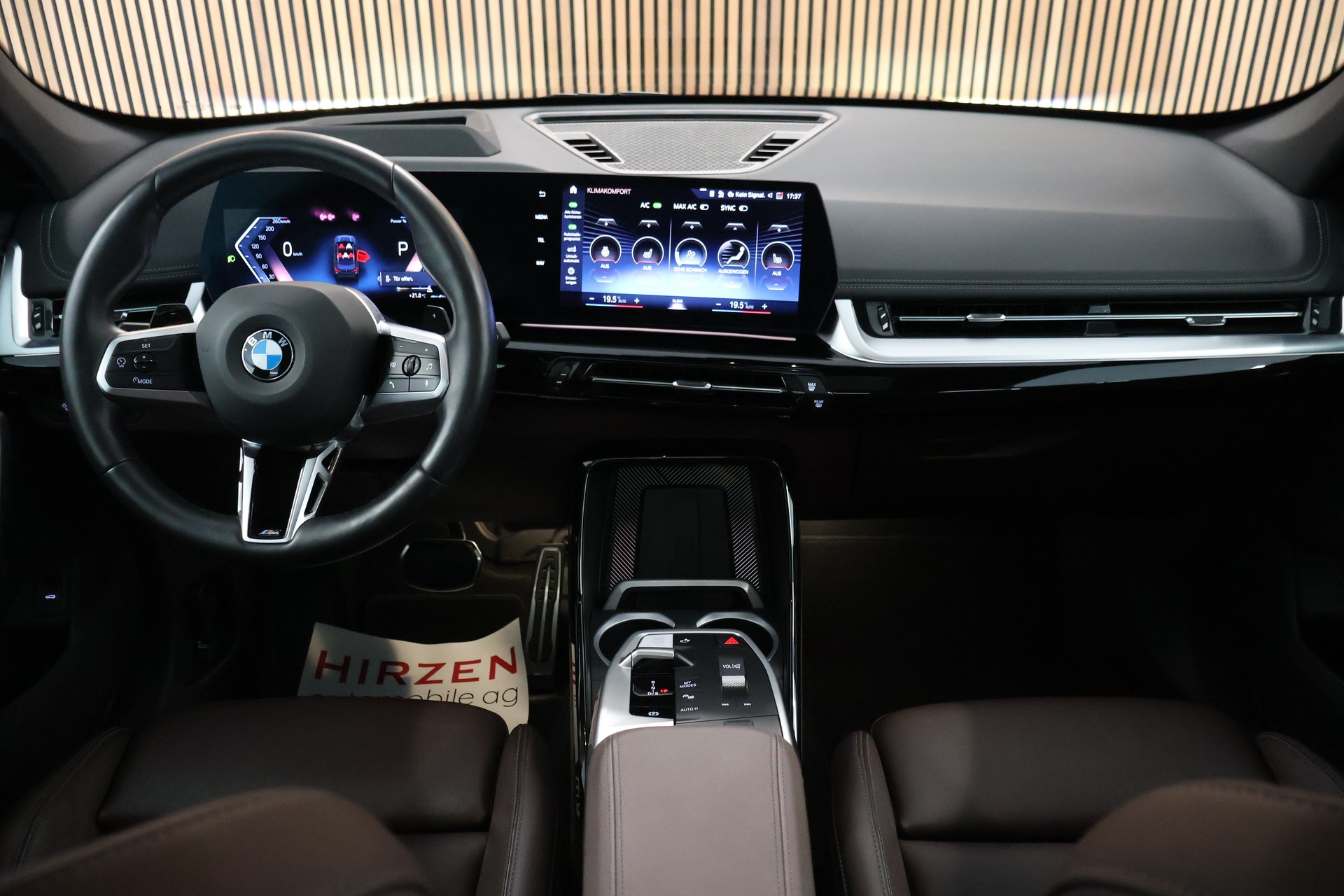BMW X1 xDrive 23d 48V M Sport-image-16