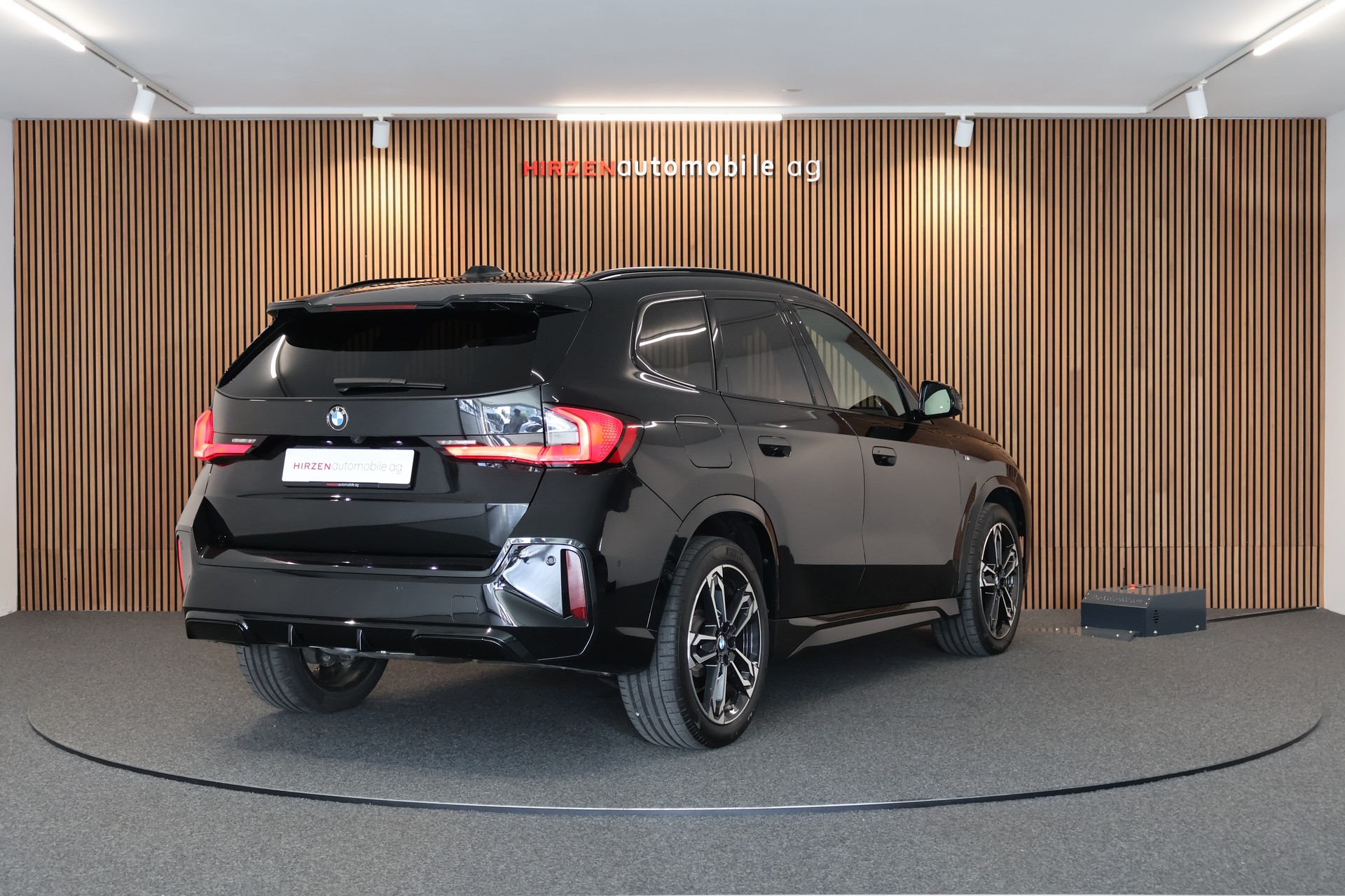BMW X1 xDrive 23d 48V M Sport-image-4