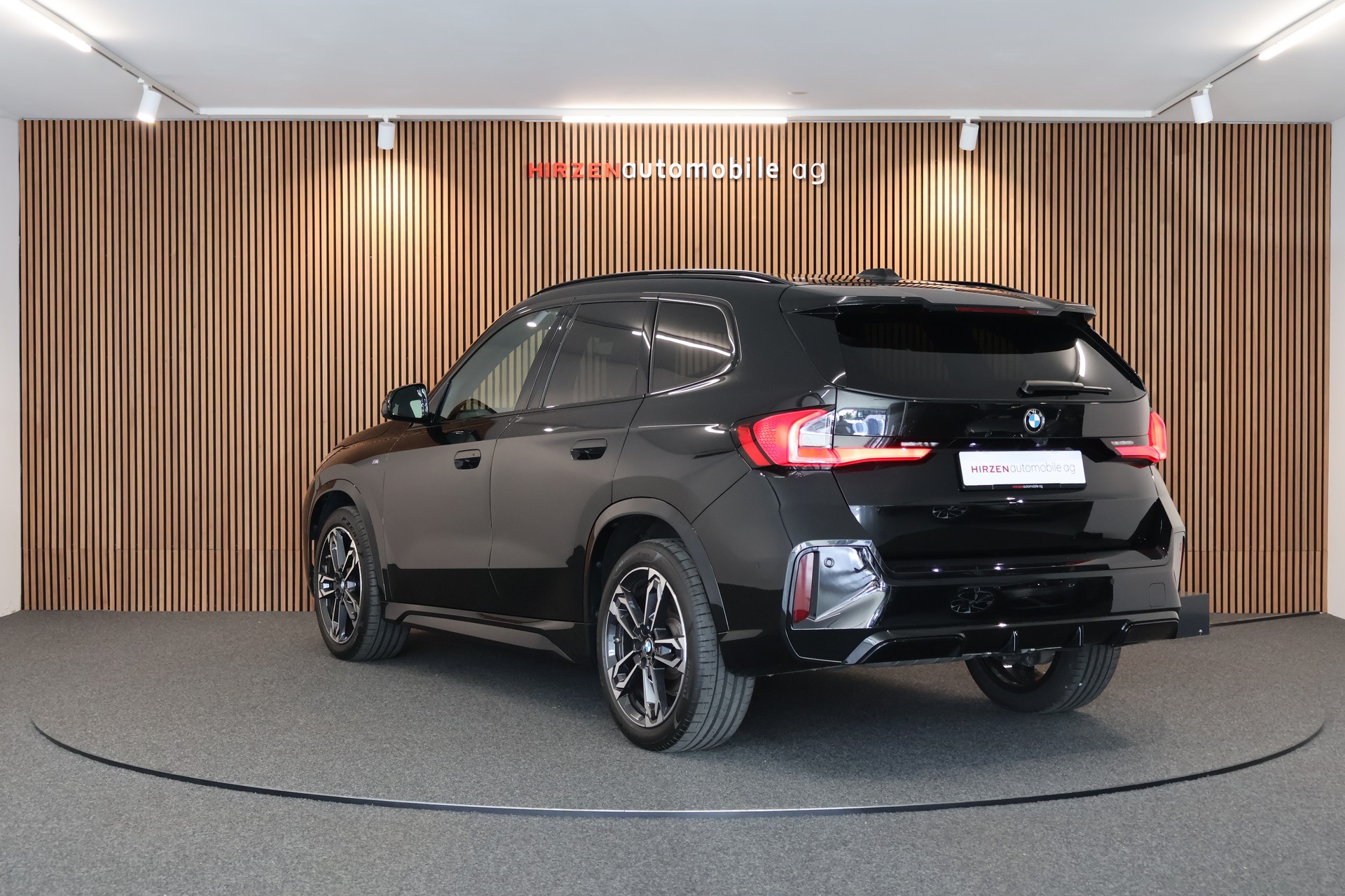 BMW X1 xDrive 23d 48V M Sport-image-2